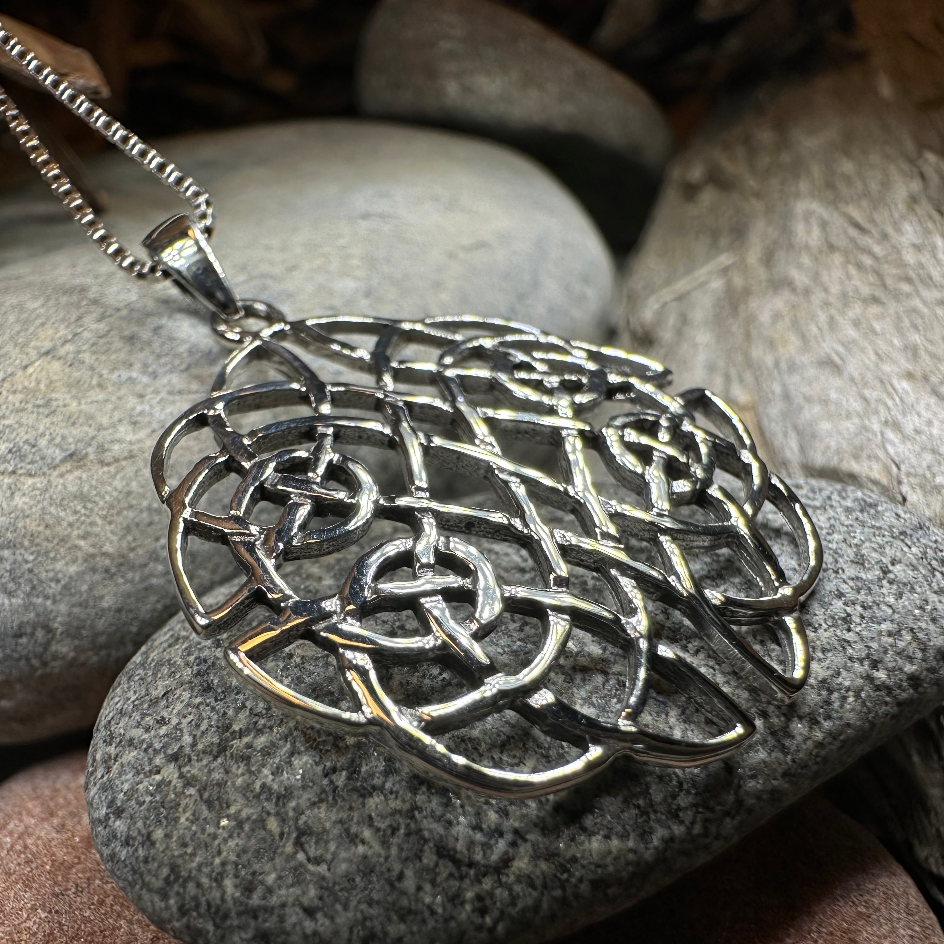 Celtic Knot Necklace for Women - Stainless Steel Irish Pendant with Adjustable Chain - Perfect for St. Patrick's Day, Weddings & Gifts