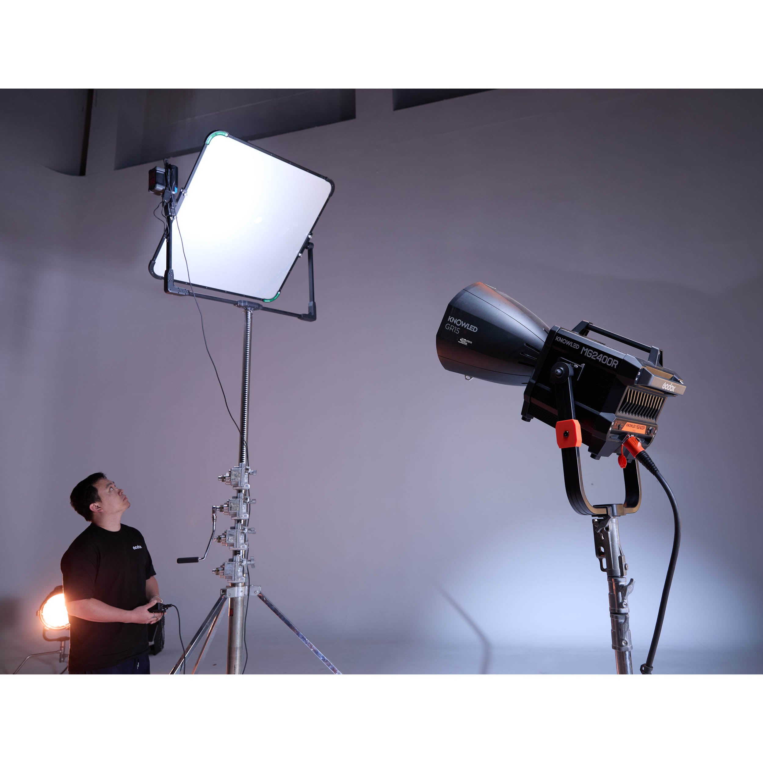 LF100MPY Motorized Yoke for Liteflow100 100x100mm Cine Reflector Panels - Professional Lighting Accessory for Film & Photography Studios (Special Order) - Perfect for Cinematic Lighting Control and Studio Equipment Setup