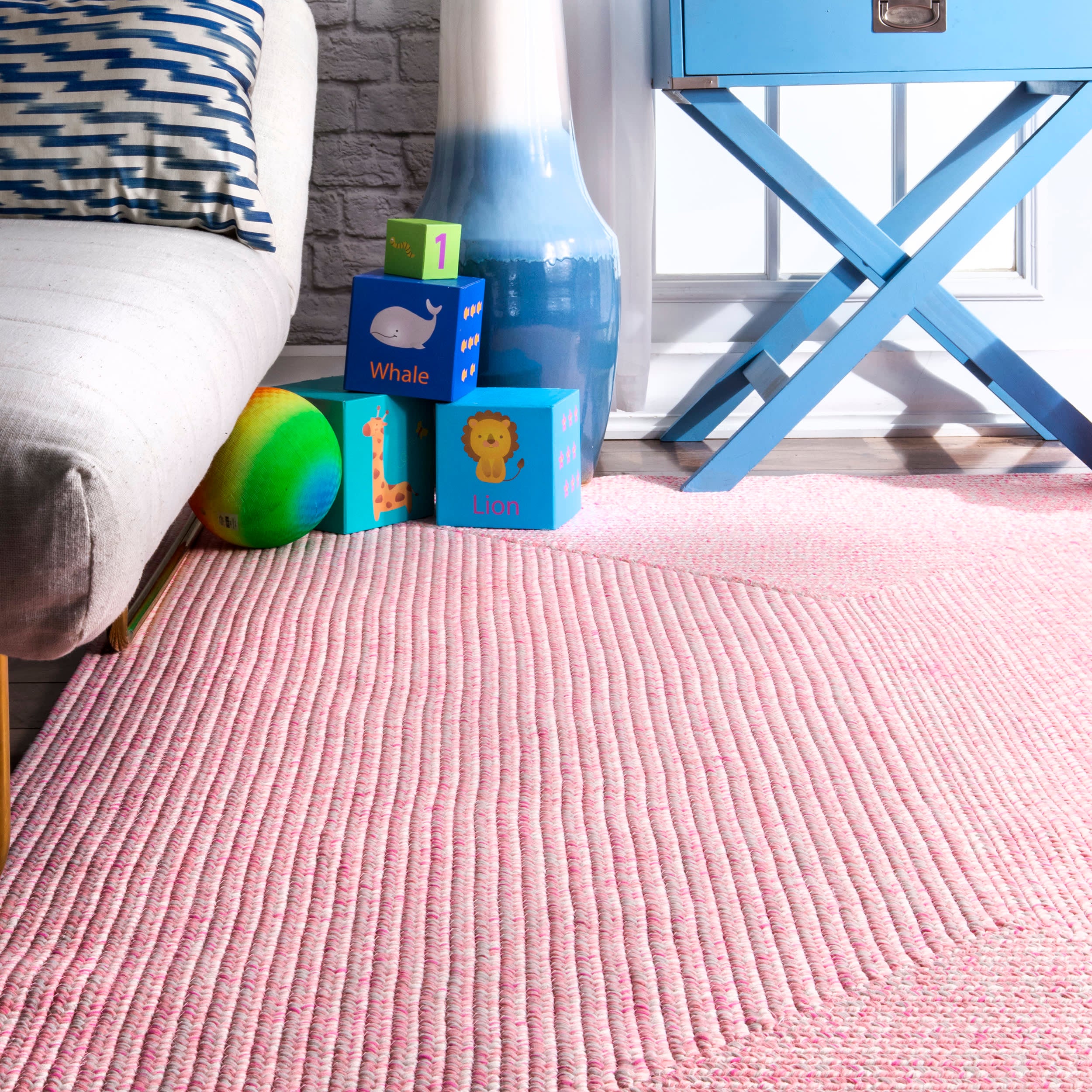 Hand Braided Indoor/Outdoor Area Rug - Soft Pink Bohemian Style Floor Mat for Living Room, Bedroom, Patio & Deck Decor