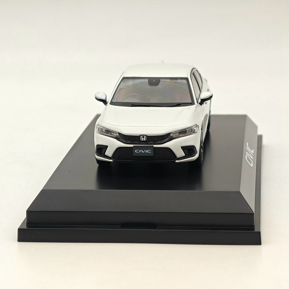 1/43 Scale Honda Civic (FL1) LX Platinum White Pearl Diecast Model Car - Collectible Hobby Japan Miniature for Display & Gifting
