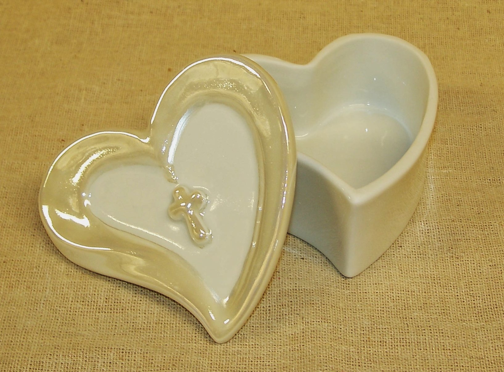 Elegant Porcelain Wedding Ring Box by Dickson - Perfect for Engagement, Proposal & Vow Renewal Ceremonies