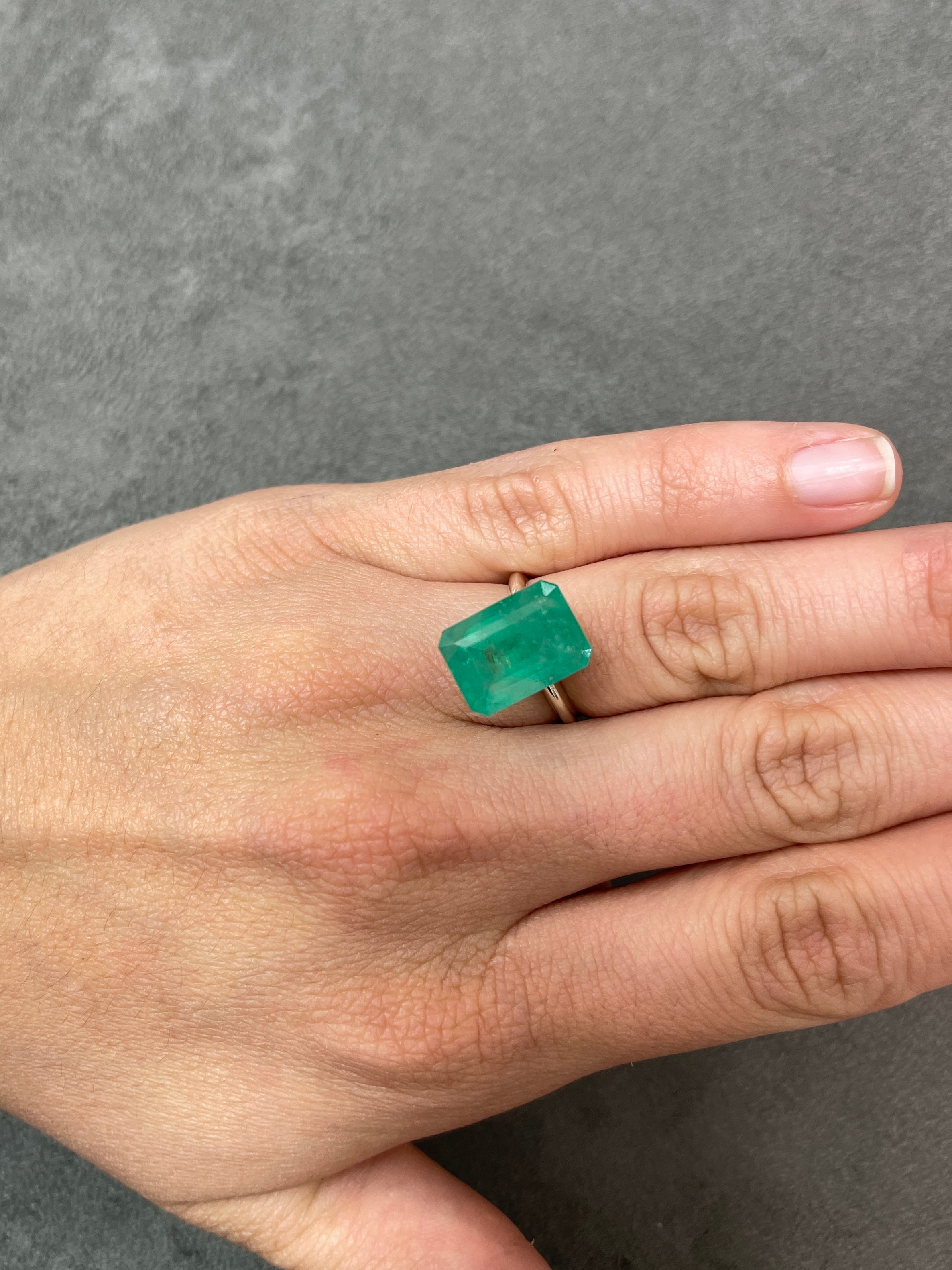 8.84 Carat Natural Colombian Loose Emerald - Vivid Green Color, 14.5x1.5mm Emerald Cut Gemstone for Jewelry Making, Engagement Rings & Luxury Gifts