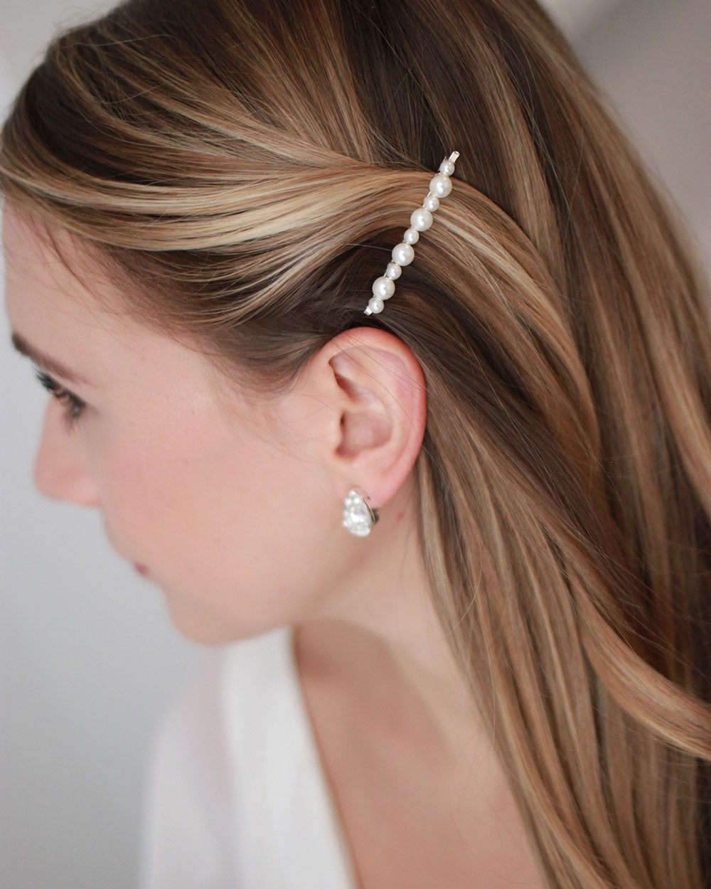 Elegant Pearl Bobby Pins Set of 2 - Vintage Hair Accessories for Weddings, Prom & Special Occasions