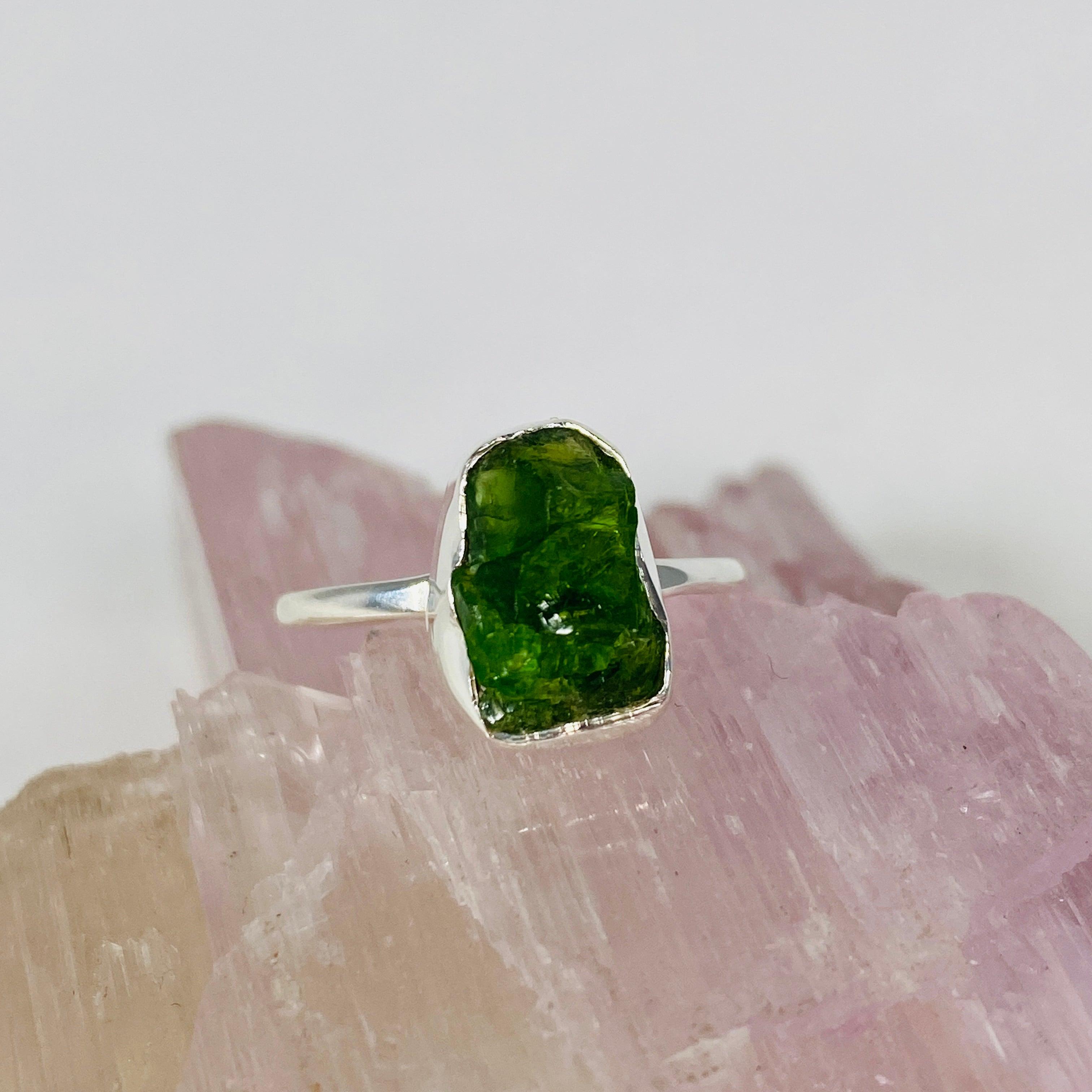 Natural Chrome Diopside Raw Crystal Sterling Silver Band Ring R3701 CD - Elegant Jewelry for Women, Wedding, Anniversary & Everyday Wear