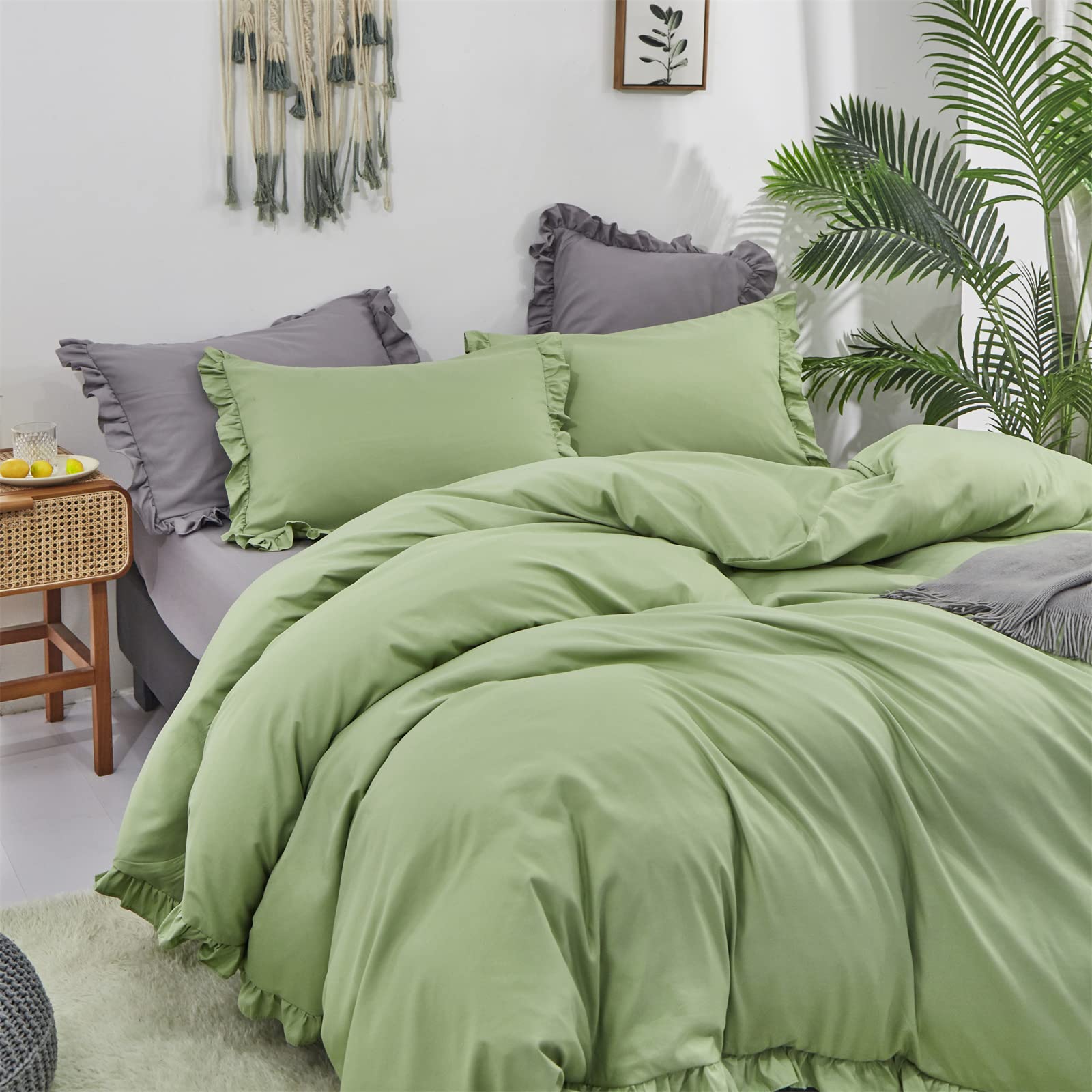 CLOTHKNOW Green Full Comforter Set 3Pcs - Soft Boho Ruffled Bedding with 2 Pillowcases - Farmhouse Shabby Chic Style for Cozy Bedroom Decor | Perfect for Guest Rooms, Master Bedrooms & Boho-Themed Spaces