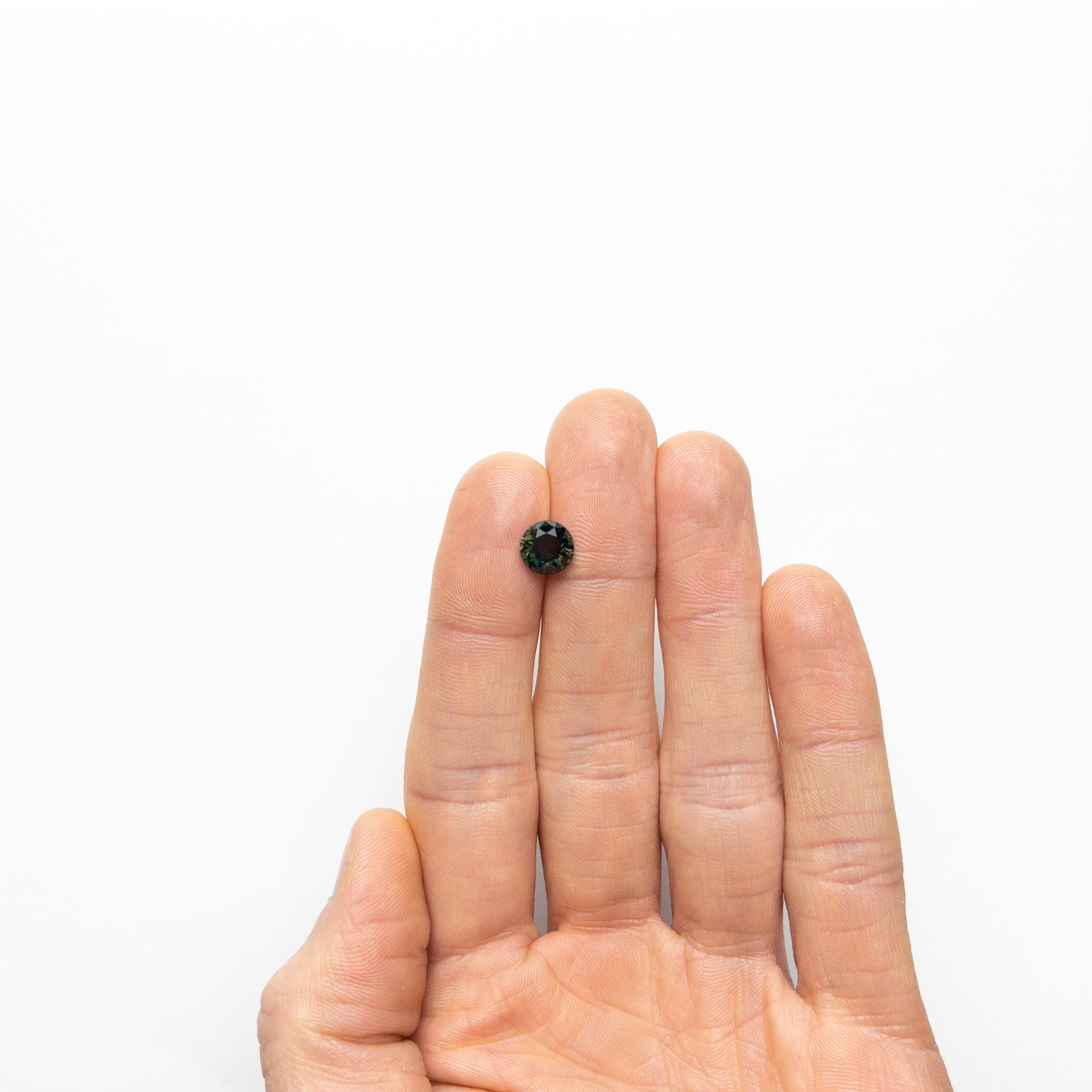 2.46ct Round Brilliant Sapphire Gemstone (7.93x7.87x4.89mm) - Natural Blue Sapphire for Engagement Rings & Jewelry Making