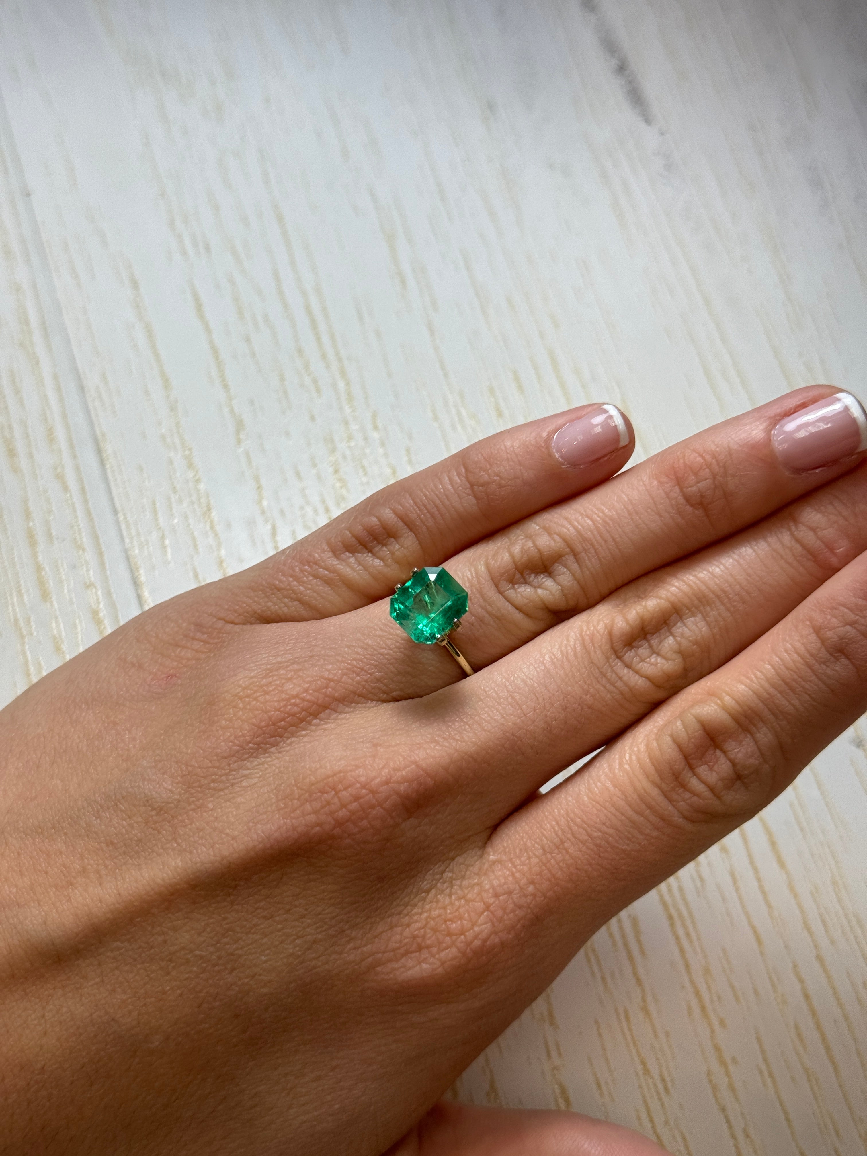 3.80 Carat 10x9mm Glowing Green Natural Loose Colombian Emerald - Emerald Cut Gemstone for Jewelry Making, Engagement Rings & Luxury Gifts