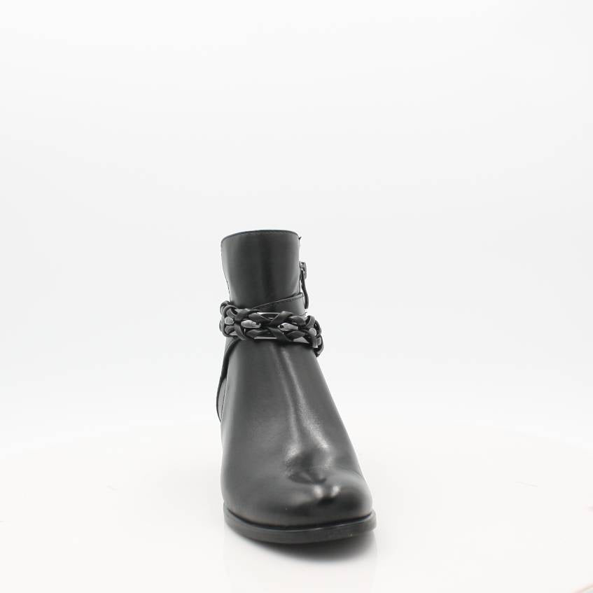 25336 CAPRICE 23 - Stylish Women's Shoes for Casual Wear, Comfortable Walking & Everyday Fashion | Perfect for Office, Shopping & Social Events