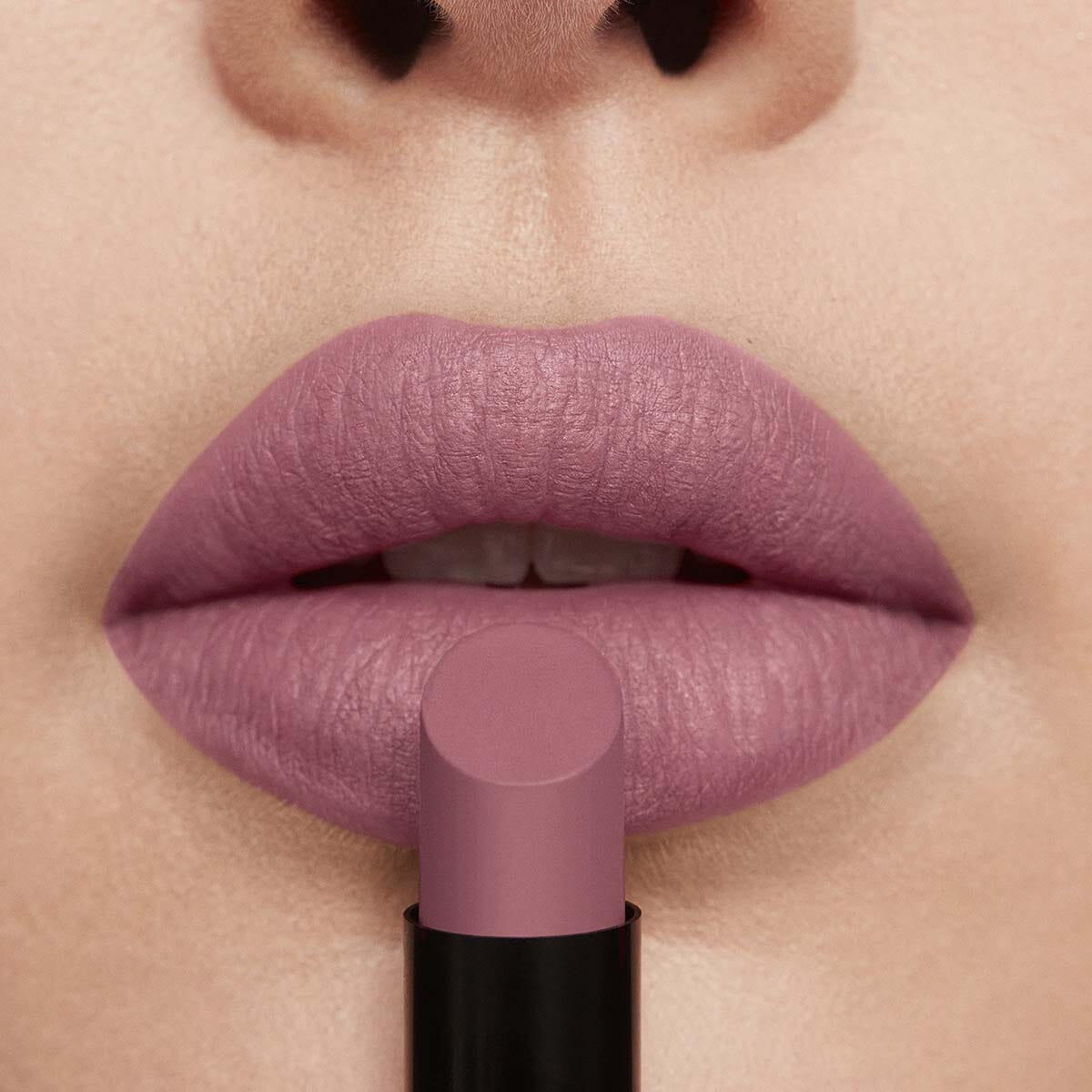 Revlon ColorStay Suede Ink Liquid Lipstick - Long Lasting Matte Lipstick, Shade 008 That Girl, Vegan & Cruelty Free - Perfect for Date Night, Parties & Everyday Wear