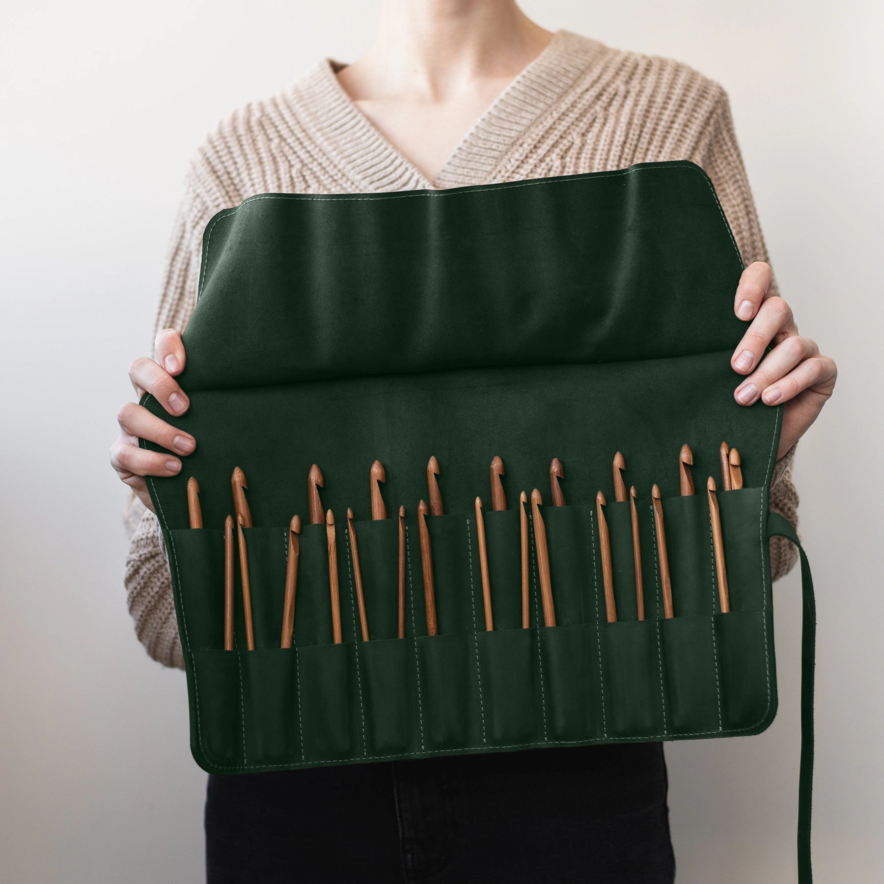 Premium Knitting Needle Organizer Case - Durable Storage for Straight & Circular Needles - Perfect for Knitters, Crocheters & Crafters - Ideal for Travel, Home & Yarn Projects