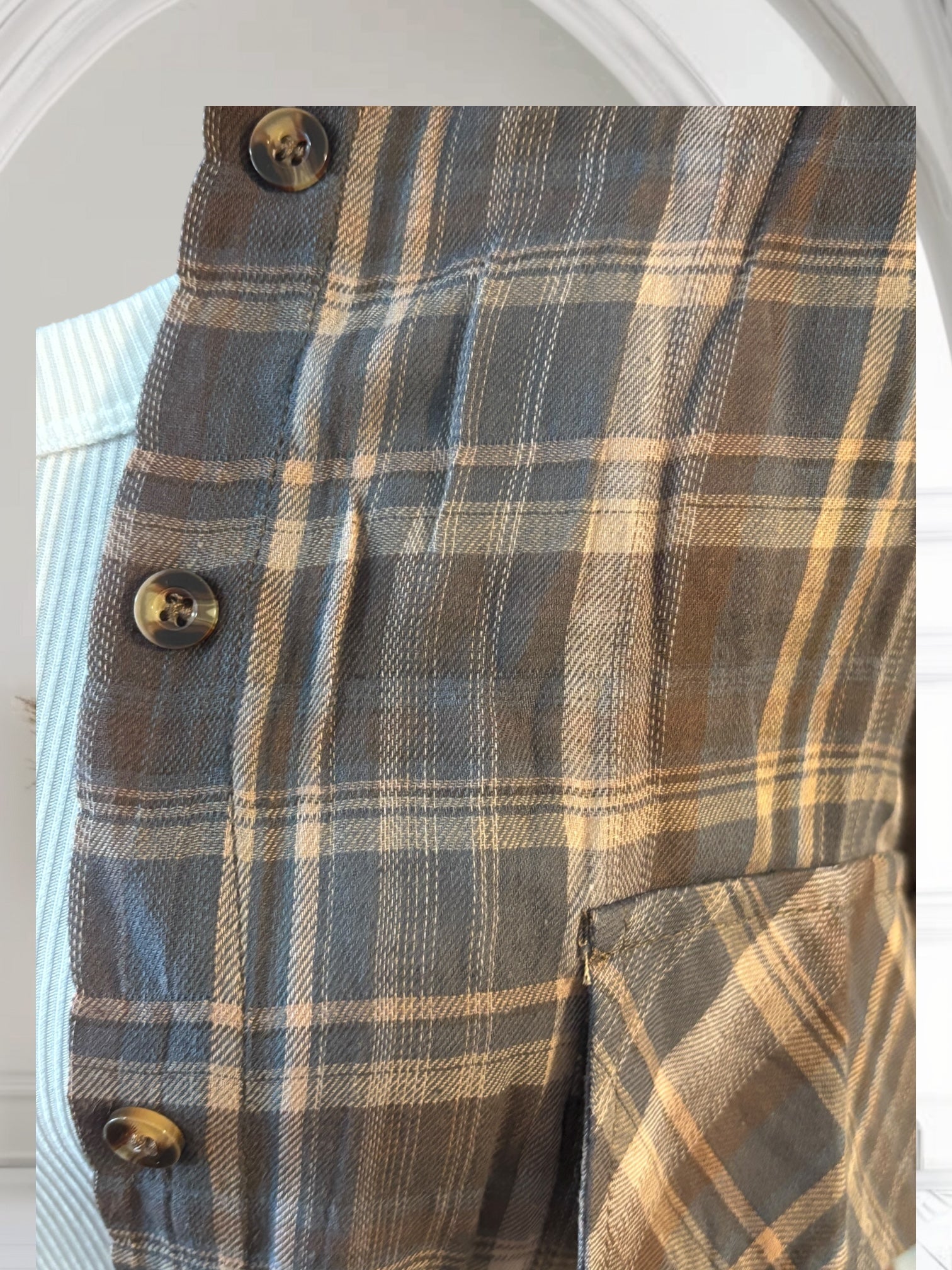 Women's Plaid Short Sleeve Button Up Shirt - Casual & Stylish Summer Top for Work, Outing, and Travel