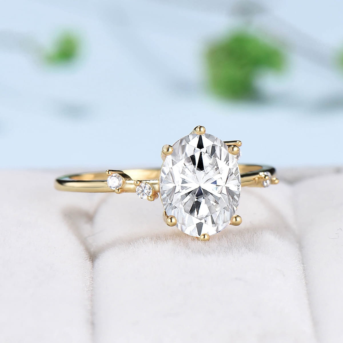 Elegant Oval Cut Moissanite Engagement Ring - 14K Solid Yellow Gold, Minimalist 6-Prong Cluster Diamond Wedding Band for Women - Perfect Promise Ring & Jewelry Gift for Anniversaries, Proposals & Special Occasions