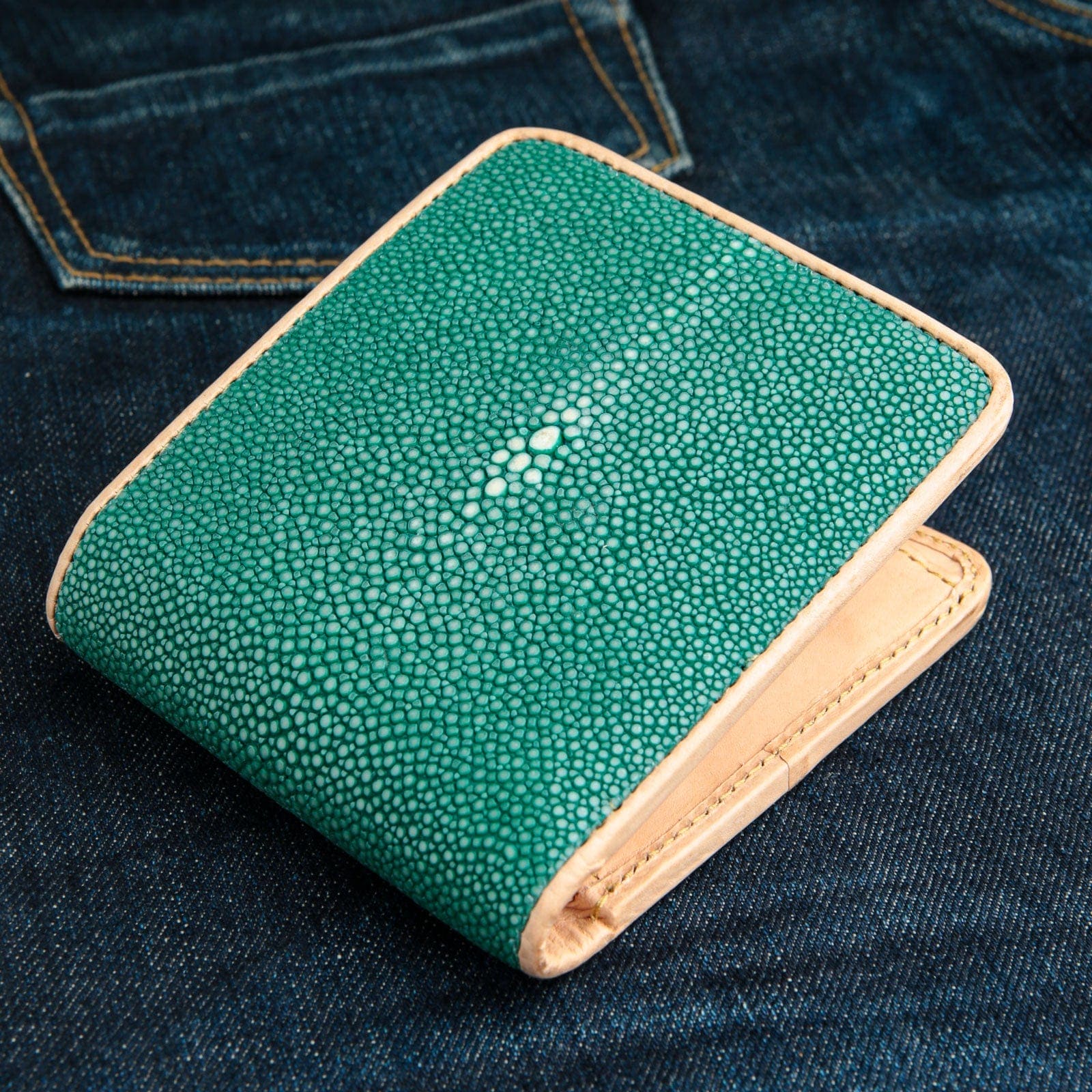 Premium Genuine Stingray Leather Wallet for Men - Durable & Stylish RFID Blocking Bifold Wallet - Perfect Gift for Business, Travel & Everyday Use