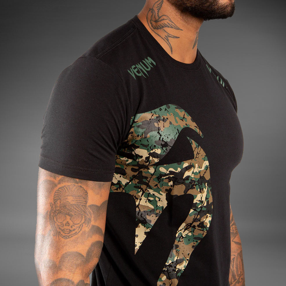Venum Original Giant T-Shirt for Men - Black/Forest Camo Print - MMA, Boxing & Streetwear Style - Comfortable Cotton Tee for Training, Gym & Casual Wear