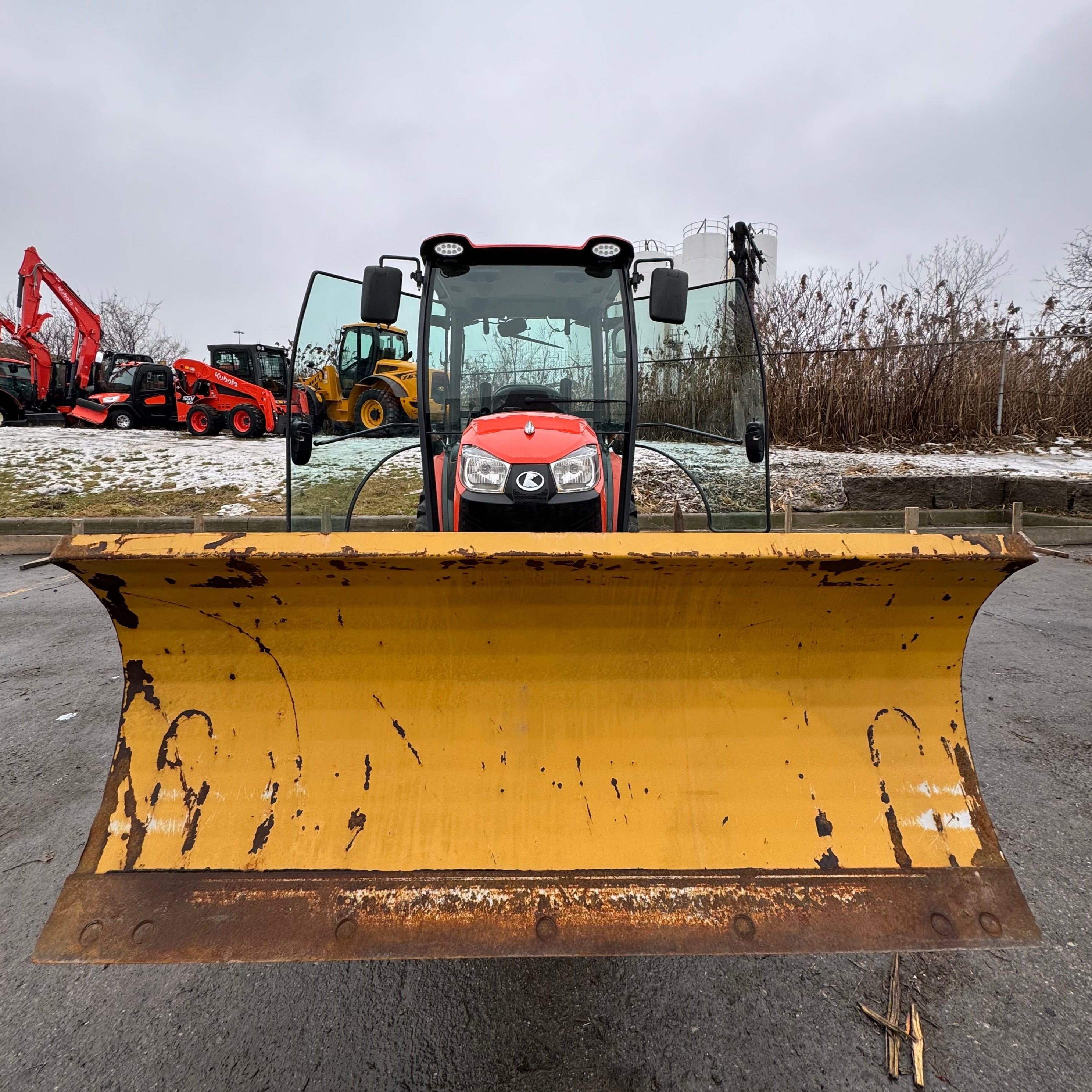 2021 Kubota LX2610HSDCC Tractor with Front Blade & Salt Spreader - Used Compact Utility Tractor for Snow Removal, Landscaping & Farm Work