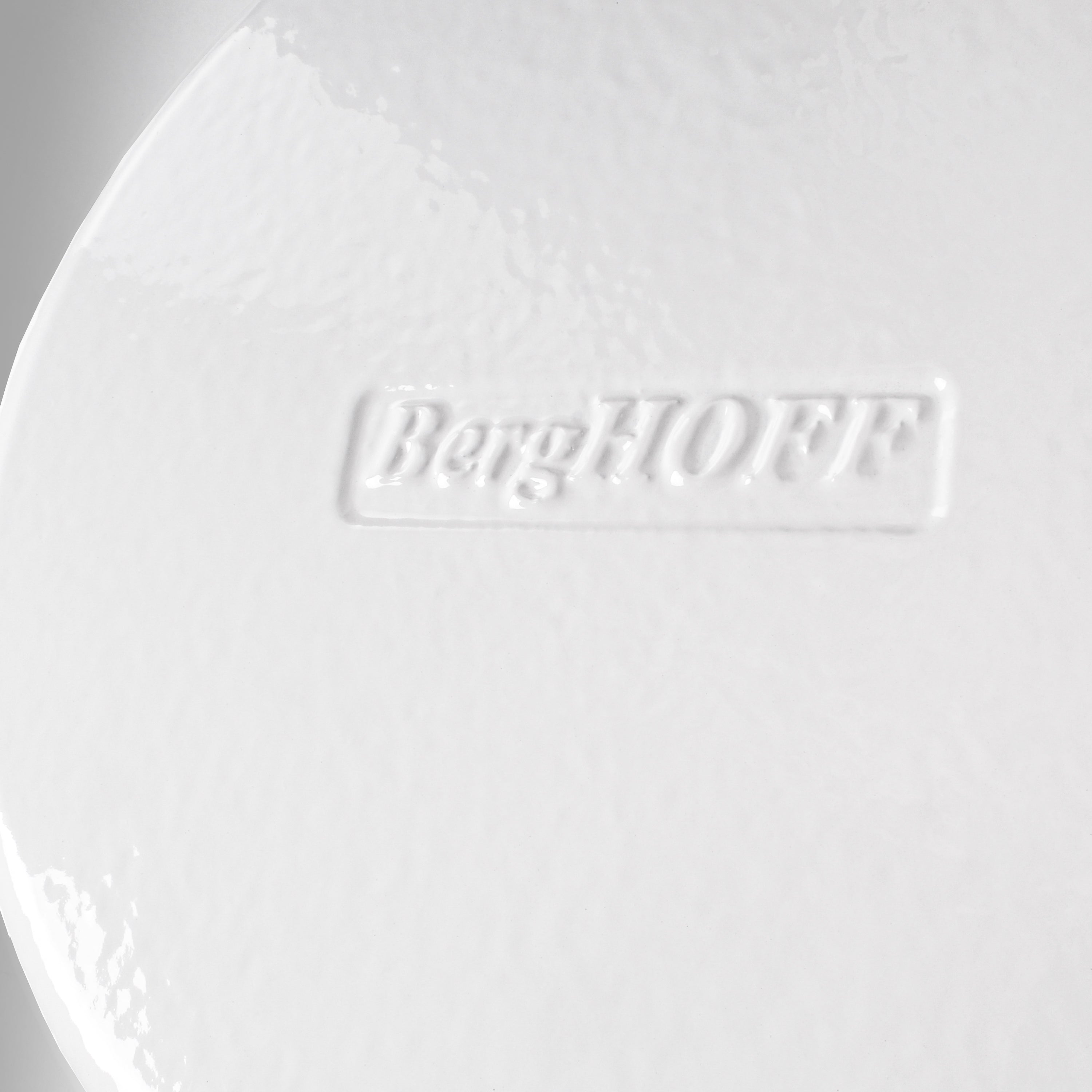 BergHOFF Neo 10-Inch Cast Iron Skillet - Premium White Enamel Coated Frying Pan for Even Heat Distribution | Perfect for Searing, Baking & Stovetop to Oven Cooking