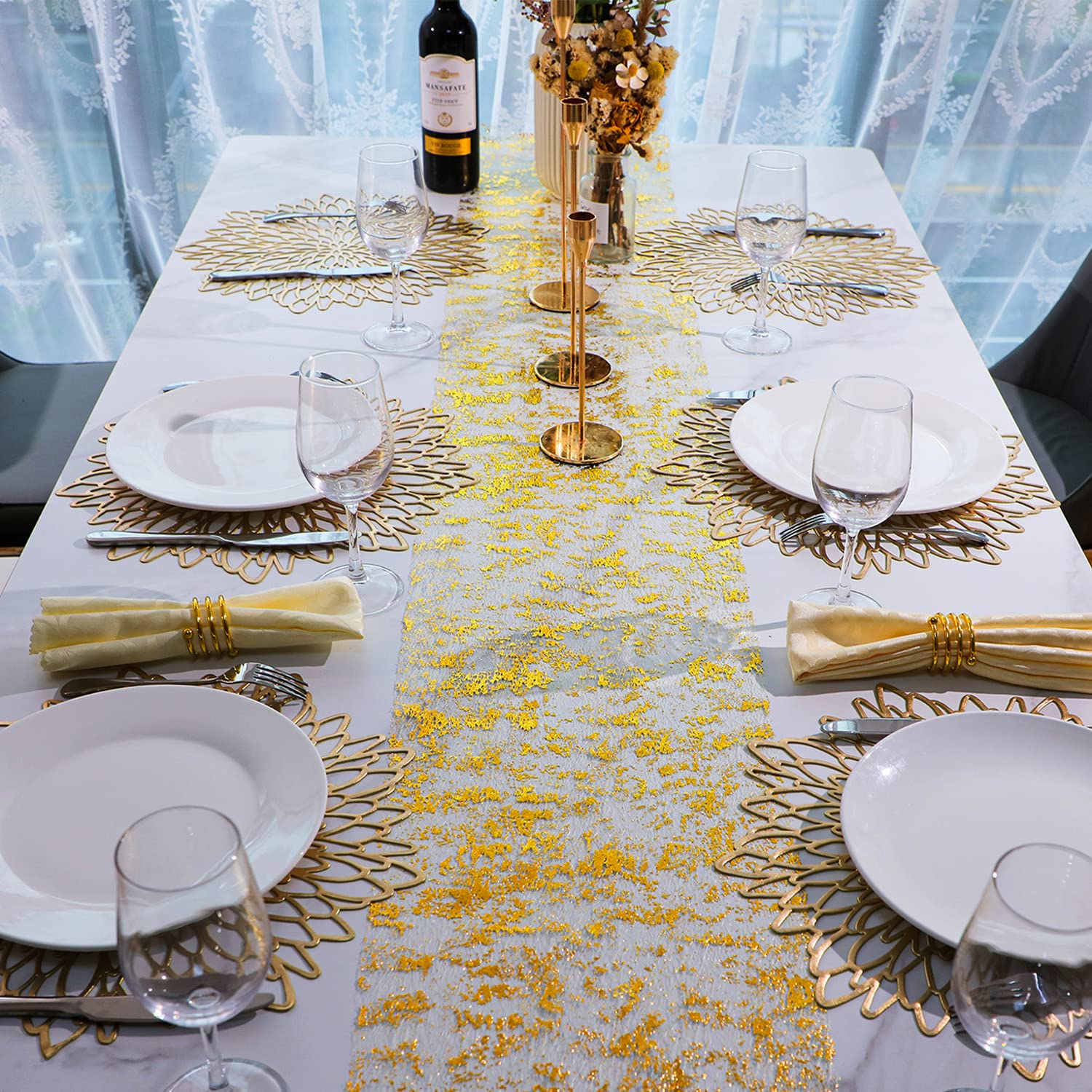Snowkingdom Round Placemats and Table Runner Set - 12-Piece Waterproof Dining Table Decor for Christmas, Thanksgiving & Holiday Parties - Perfect for Home, Restaurant & Special Occasions