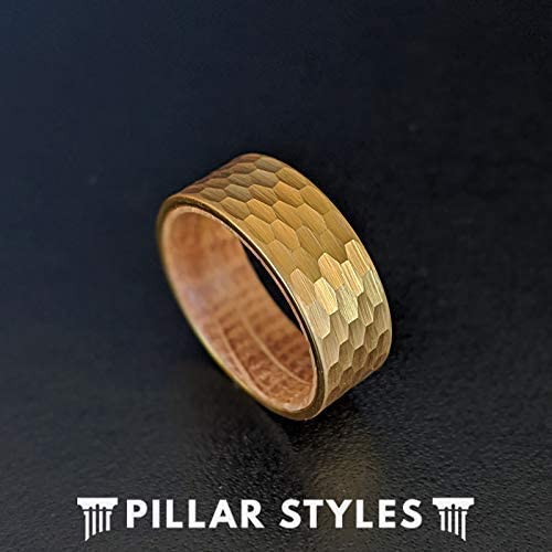 14K Gold Whiskey Barrel Rings for Men - Hammered Tungsten Wedding Band with Bourbon Barrel Wood Inlay - Rustic Yellow Gold Anniversary Gifts for Him - Perfect for Weddings, Anniversaries, and Bourbon Lovers