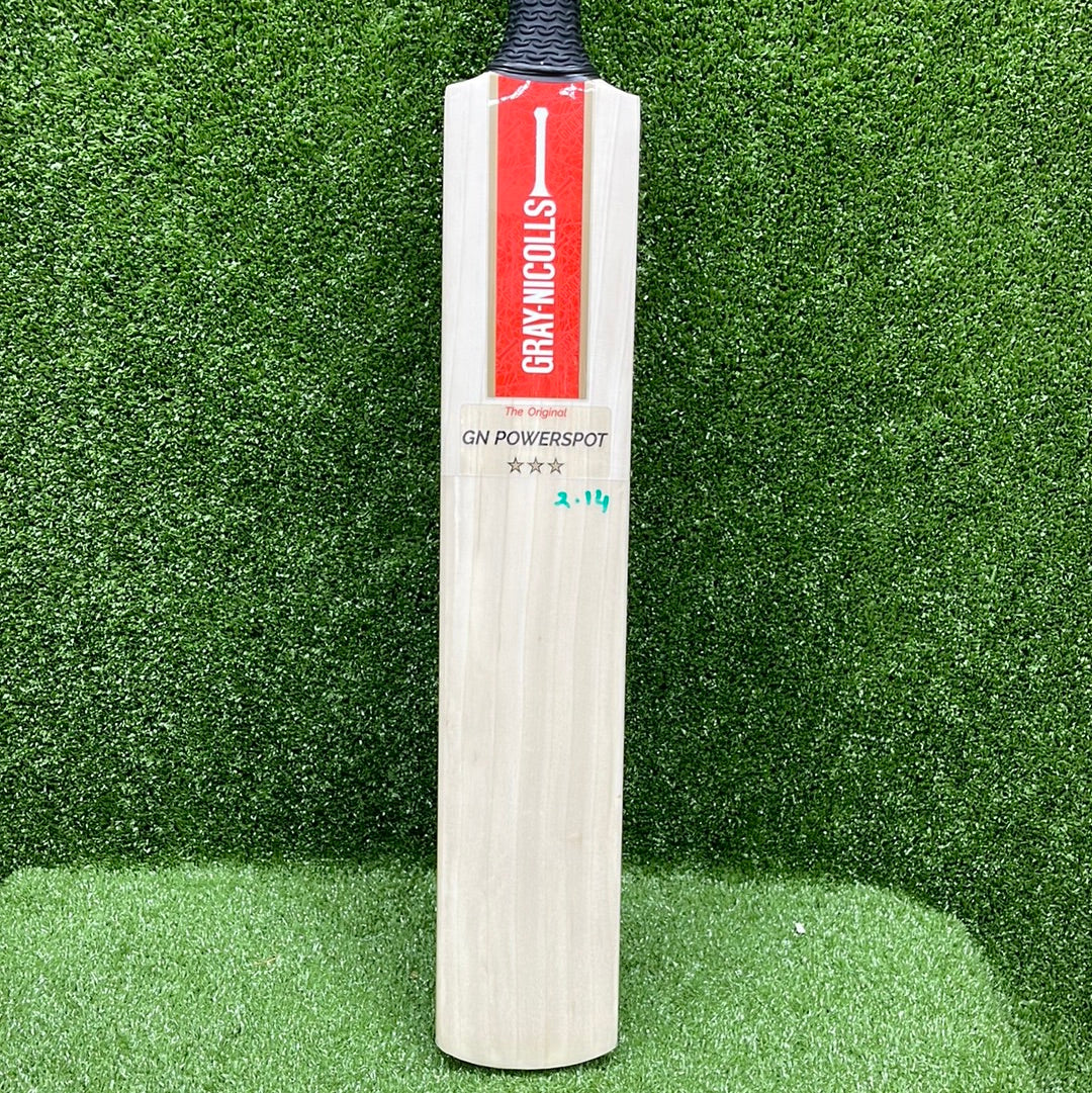 Gray Nicolls POWERSPOT MB 300 Junior Cricket Bat - English Willow Youth Bat for Practice & Matches - Perfect for Young Cricket Players Training & Games