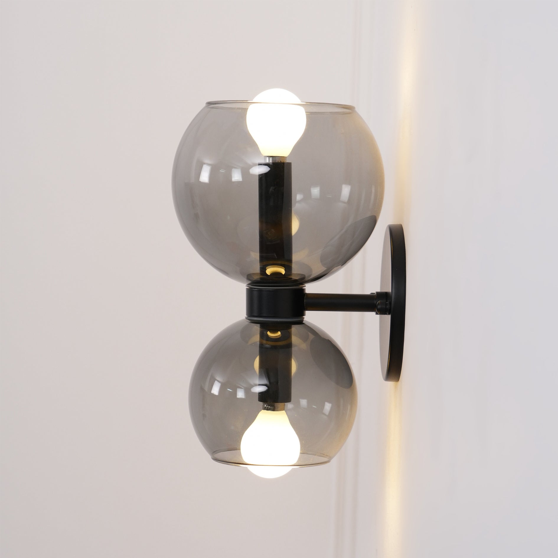 Betty Sconce Wall Light - Modern Plug-in Wall Lamp for Bedroom, Living Room & Hallway | Dimmable LED Fixture with Adjustable Arms