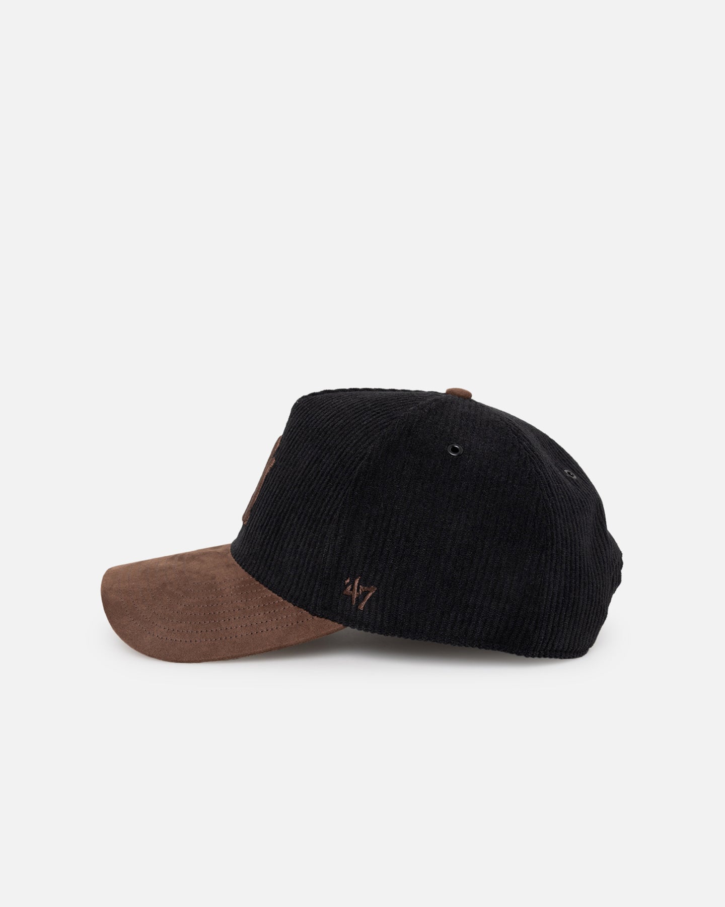 New York Yankees 'Black Barren' 47 Brand Snapback Hat - Adjustable Black Baseball Cap for Men & Women - Perfect for Sports Games, Streetwear Fashion & Casual Outfits