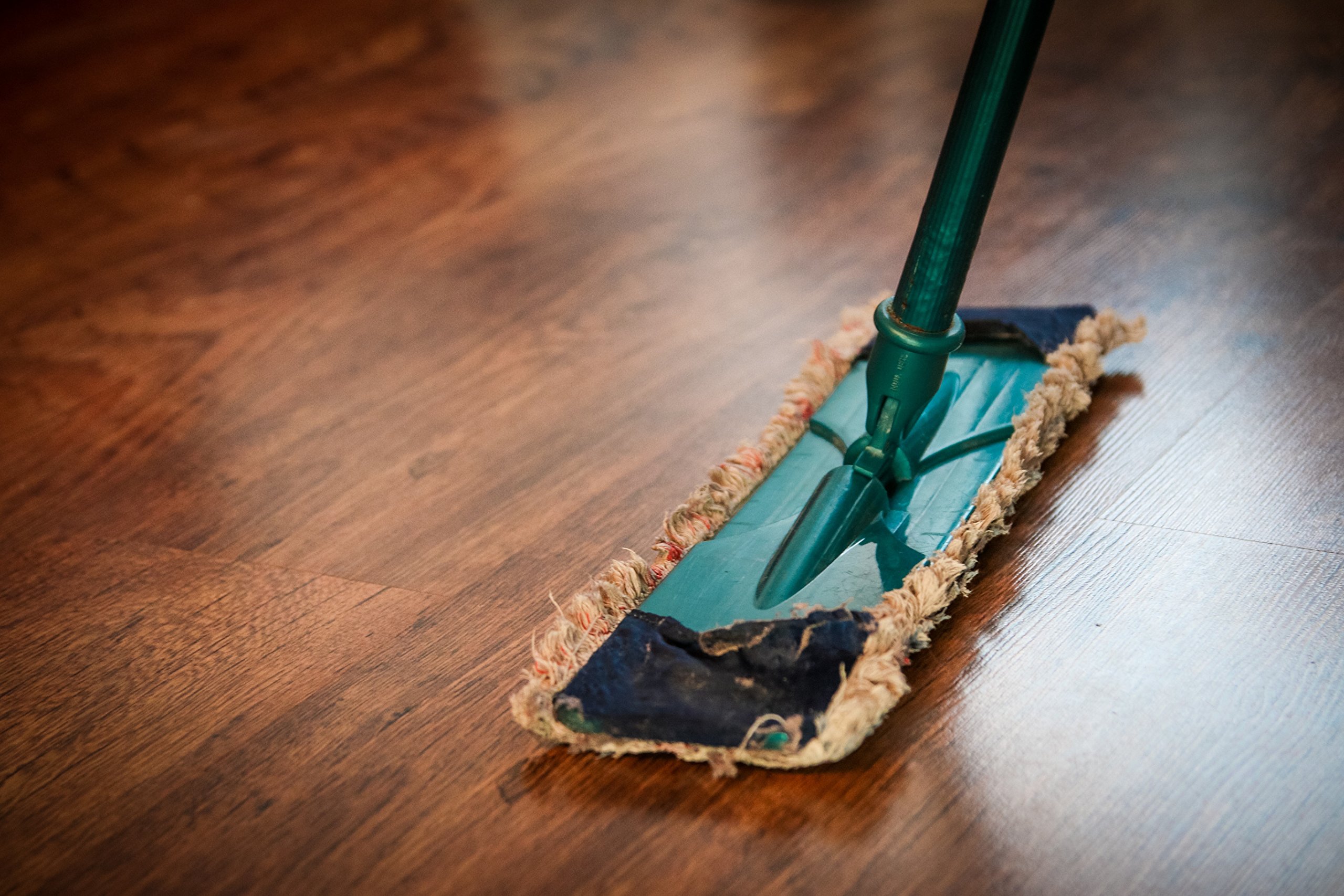 Best Lemon Scented Floor Cleaner for Hardwood & Tile - Powerful Degreaser & Stain Remover - Fresh Citrus Fragrance for Kitchen, Bathroom & Pet Areas