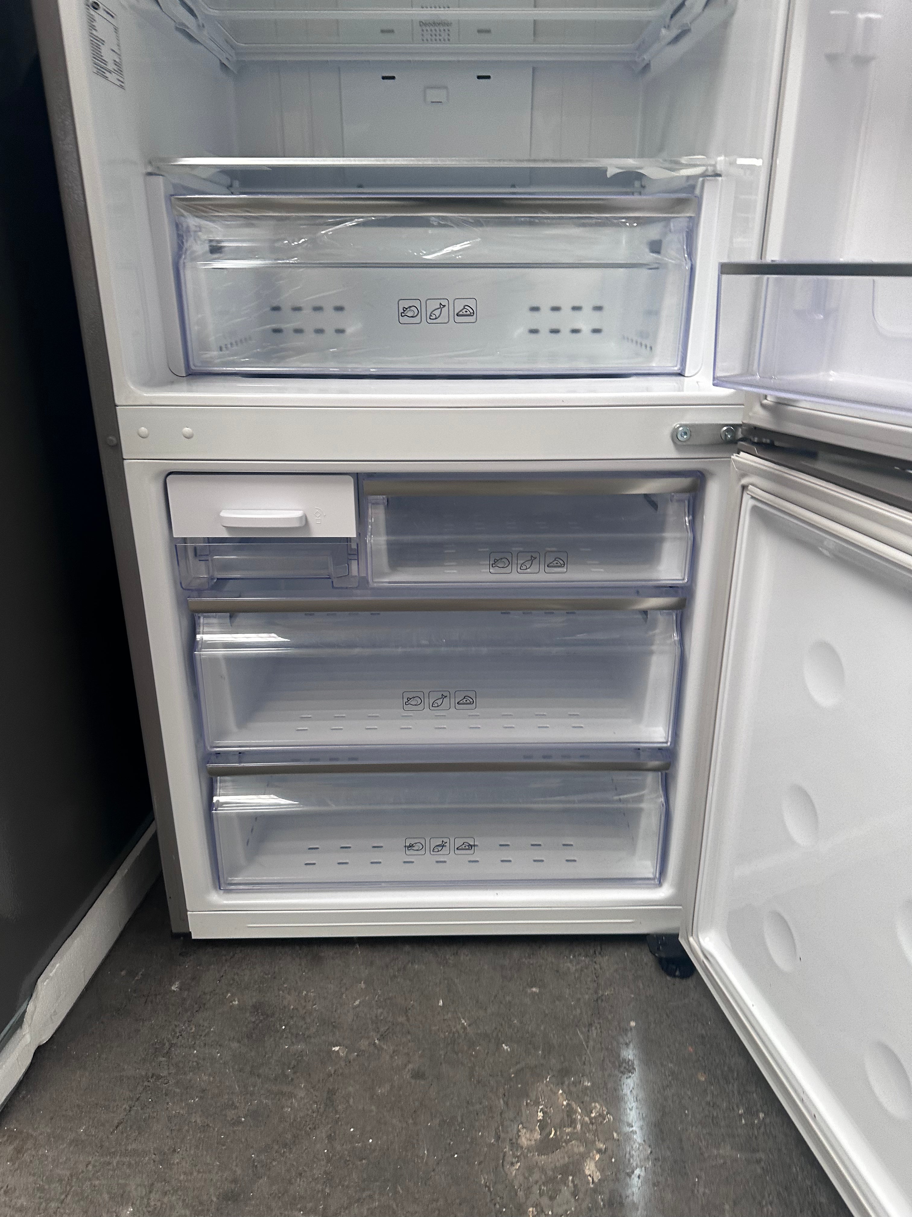 Samsung 450L Bottom Mount Refrigerator - Energy Efficient, Spacious Design | Perfect for Kitchens, Offices & Small Businesses | Factory Second