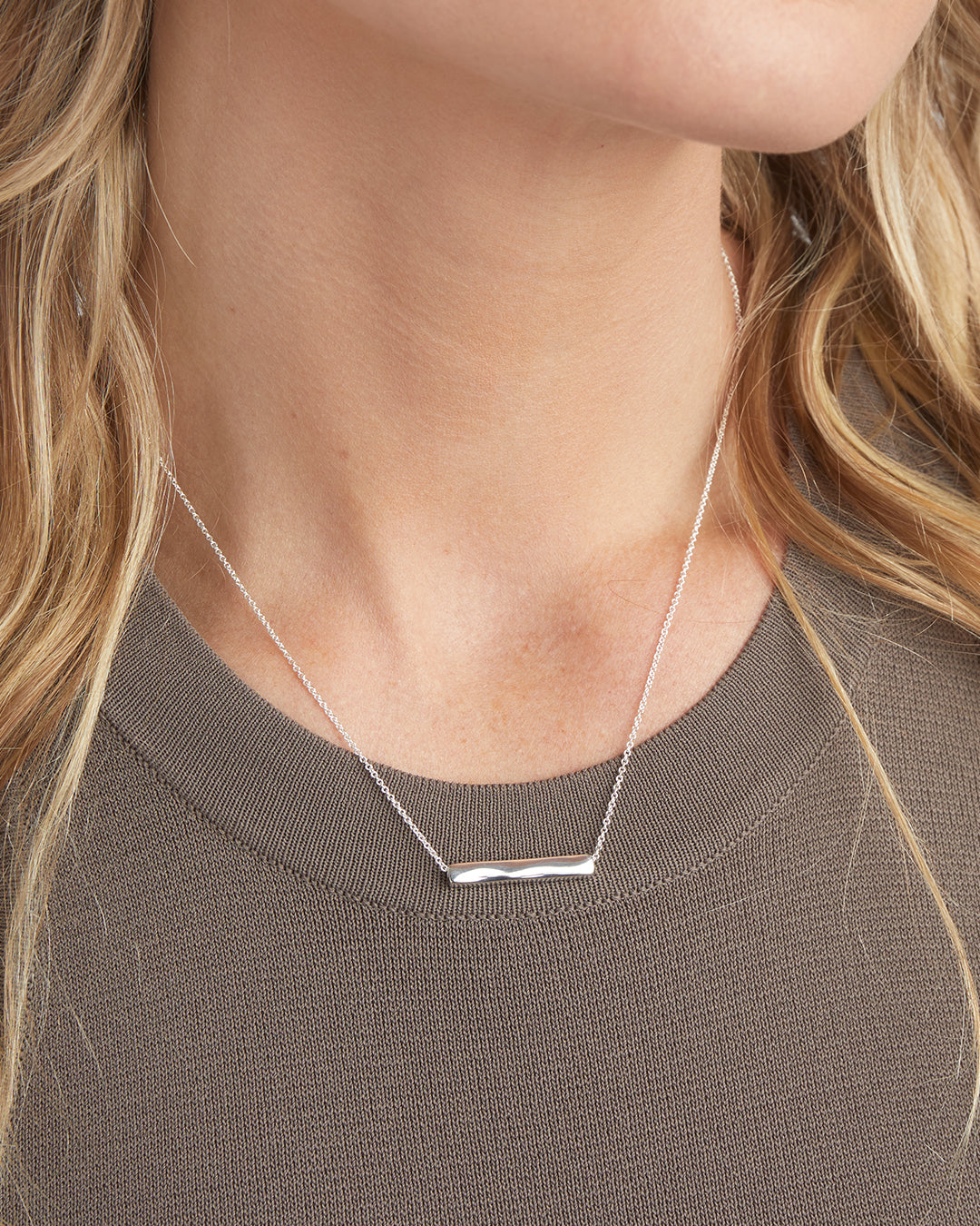 Custom Adjustable Silver Bar Necklace for Women - Elegant Layering & Everyday Wear Jewelry