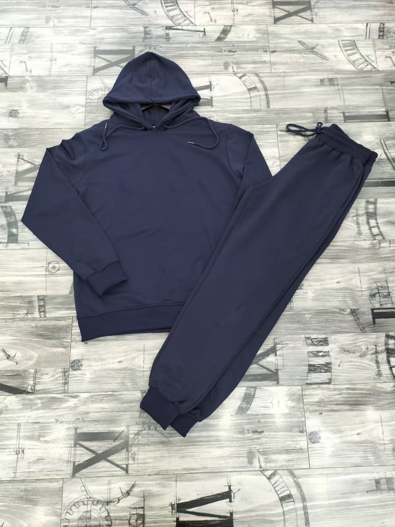 Men's 2-Piece Sports Casual Suit - Comfortable & Stylish Active Wear for Gym, Workout, and Everyday Use