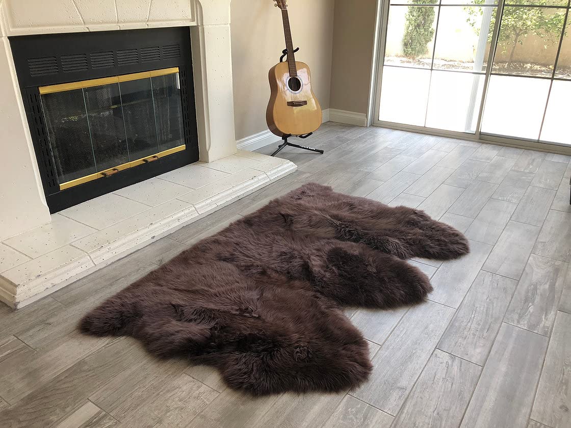 LAMBZY Genuine Sheepskin Silky Area Rug - Ultra Soft & Durable with Non-Slip Bottom - Machine Washable & Stain Resistant - Perfect for Kids Room, Nursery, Living Room & Bedroom - 3' x 4'4