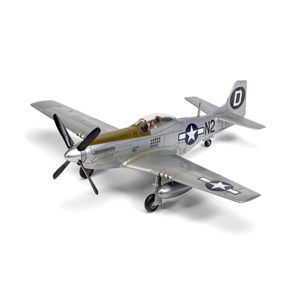 Airfix 55013 1/72 Scale North American P-51D Mustang Model Kit - WWII Fighter Plane Starter Set for Hobbyists & Collectors - Perfect for Display, Gifts & Historical Aviation Enthusiasts