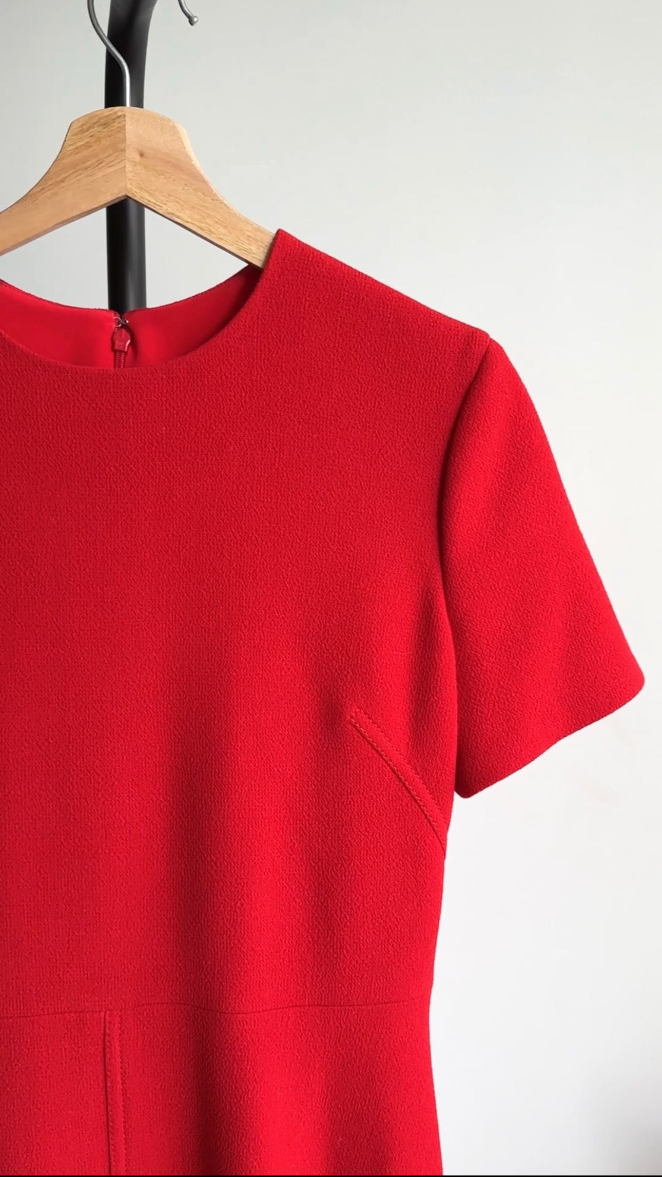 Christian Dior Red Wool Short Sleeve Dress Size FR40 / US8 - Elegant Office Wear & Cocktail Party Dress for Women