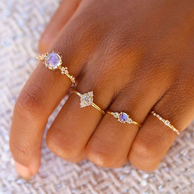 Moonstone Oracle Ring for Women - Elegant Twinkling Crystal Jewelry for Divination, Meditation & Spiritual Healing | Perfect for Psychic Readings & Energy Work