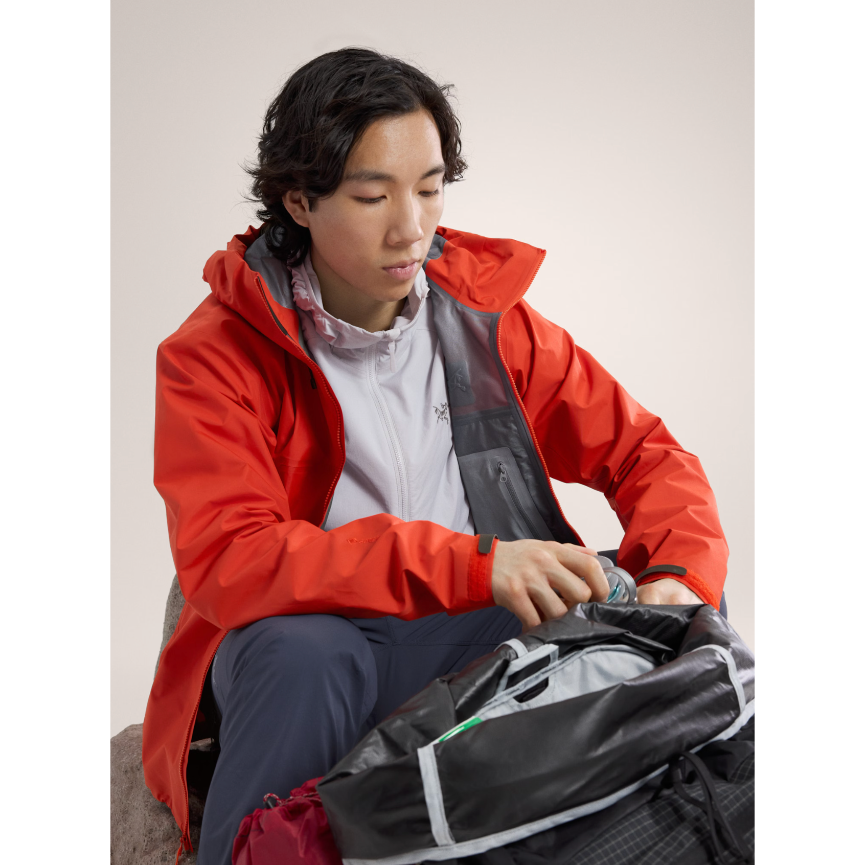 Arc'teryx Men's Atom SL Hoody - Lightweight Packable Insulated Jacket for Hiking, Travel & Outdoor Adventures