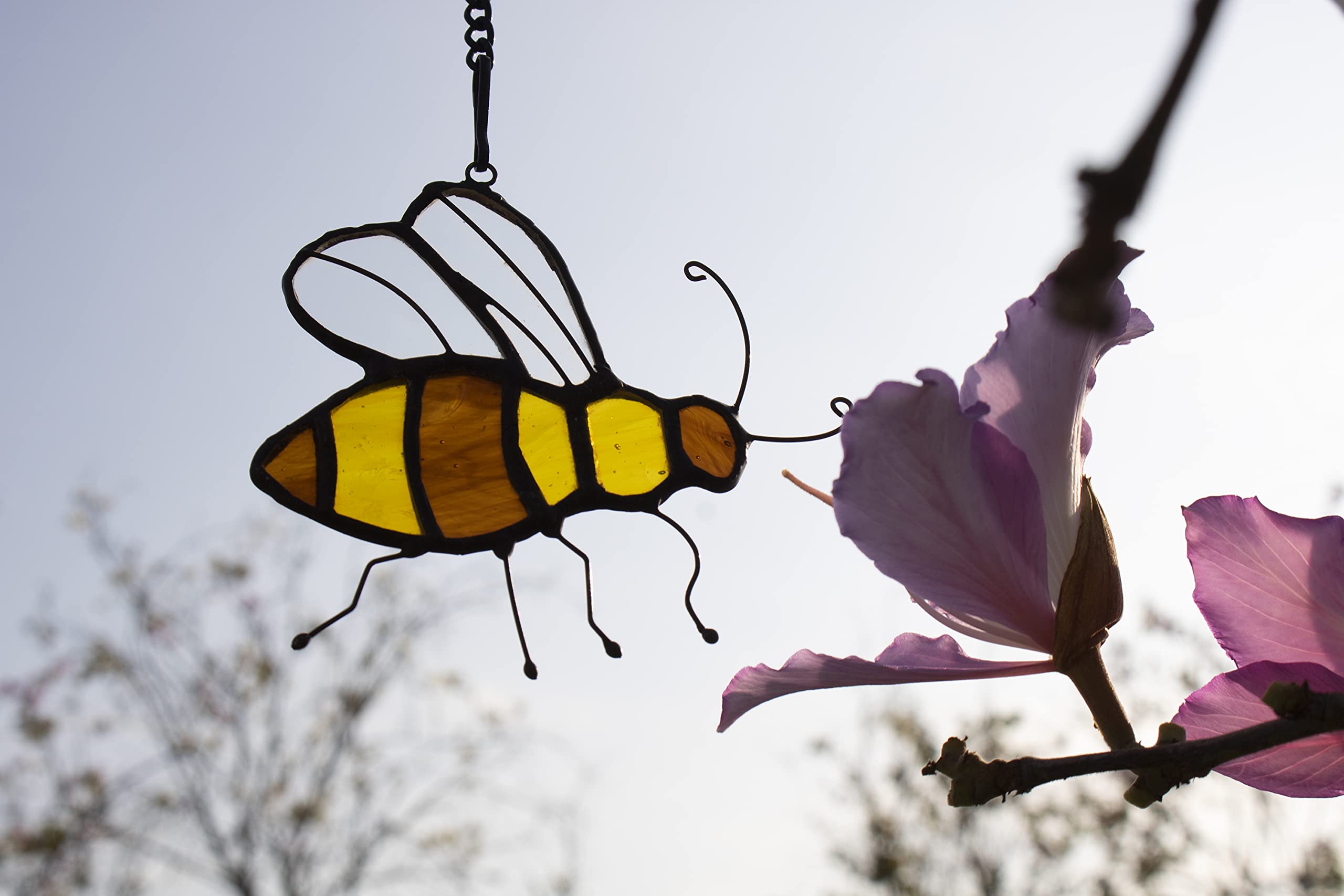 Handmade Bee Suncatcher Stained Glass Window Hanging - Honey Bee Decor for Home, Garden & Office - Unique Gifts for Women, Mom, Grandma, Birthday & Special Occasions - Perfect for Windows, Patios & Wedding Decorations