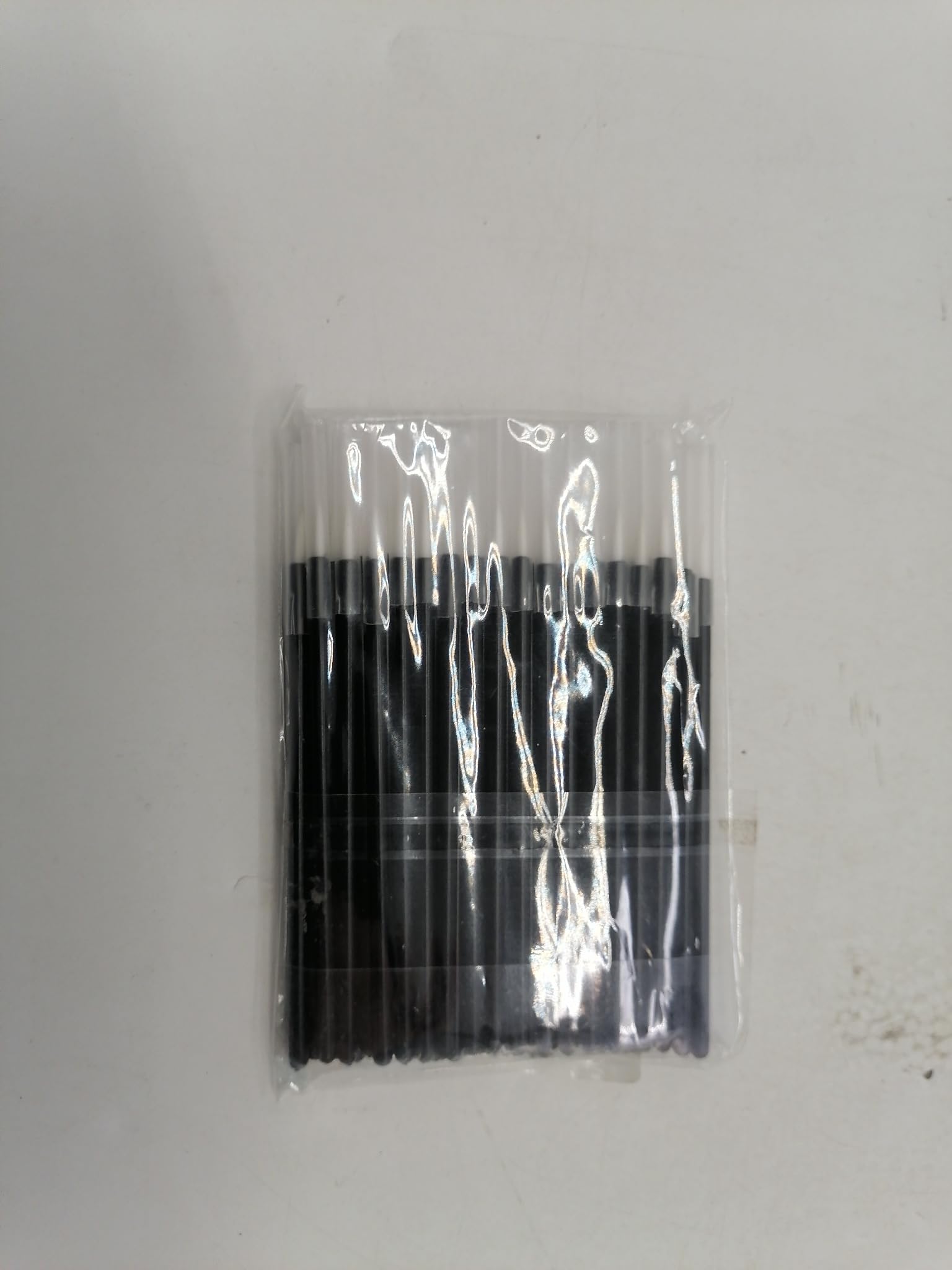 50 Pack Disposable Eyeliner Brushes - White Cosmetic Lip & Eye Makeup Applicators - Perfect for Eyebrow, Eyelash & Lipstick Application - Ideal for Professional Makeup Artists & Home Use
