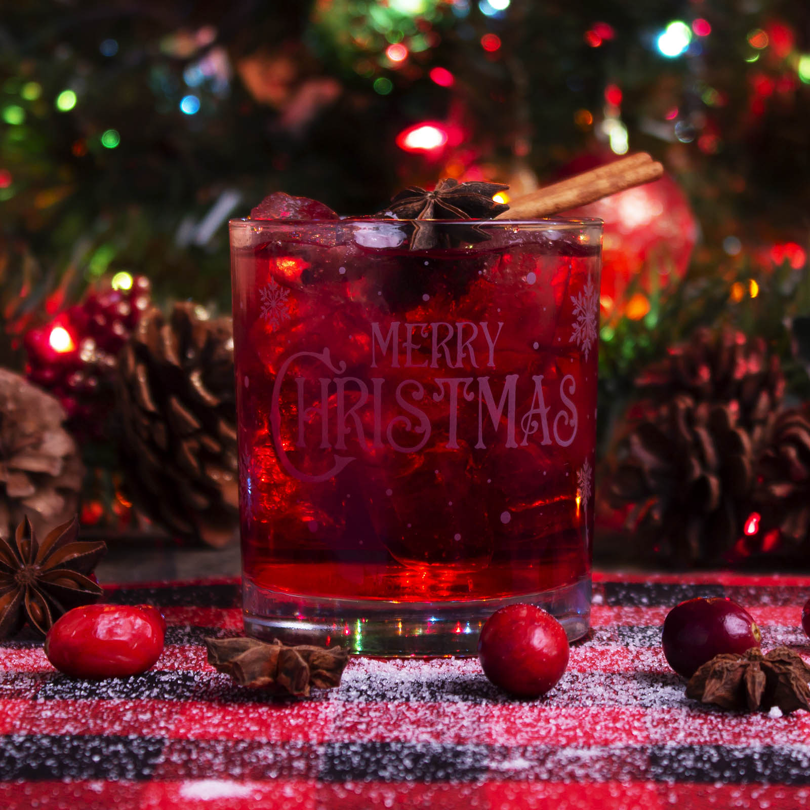 BARCONIC® Christmas Collection - 10oz Merry Christmas Glassware Set for Holiday Parties & Festive Celebrations