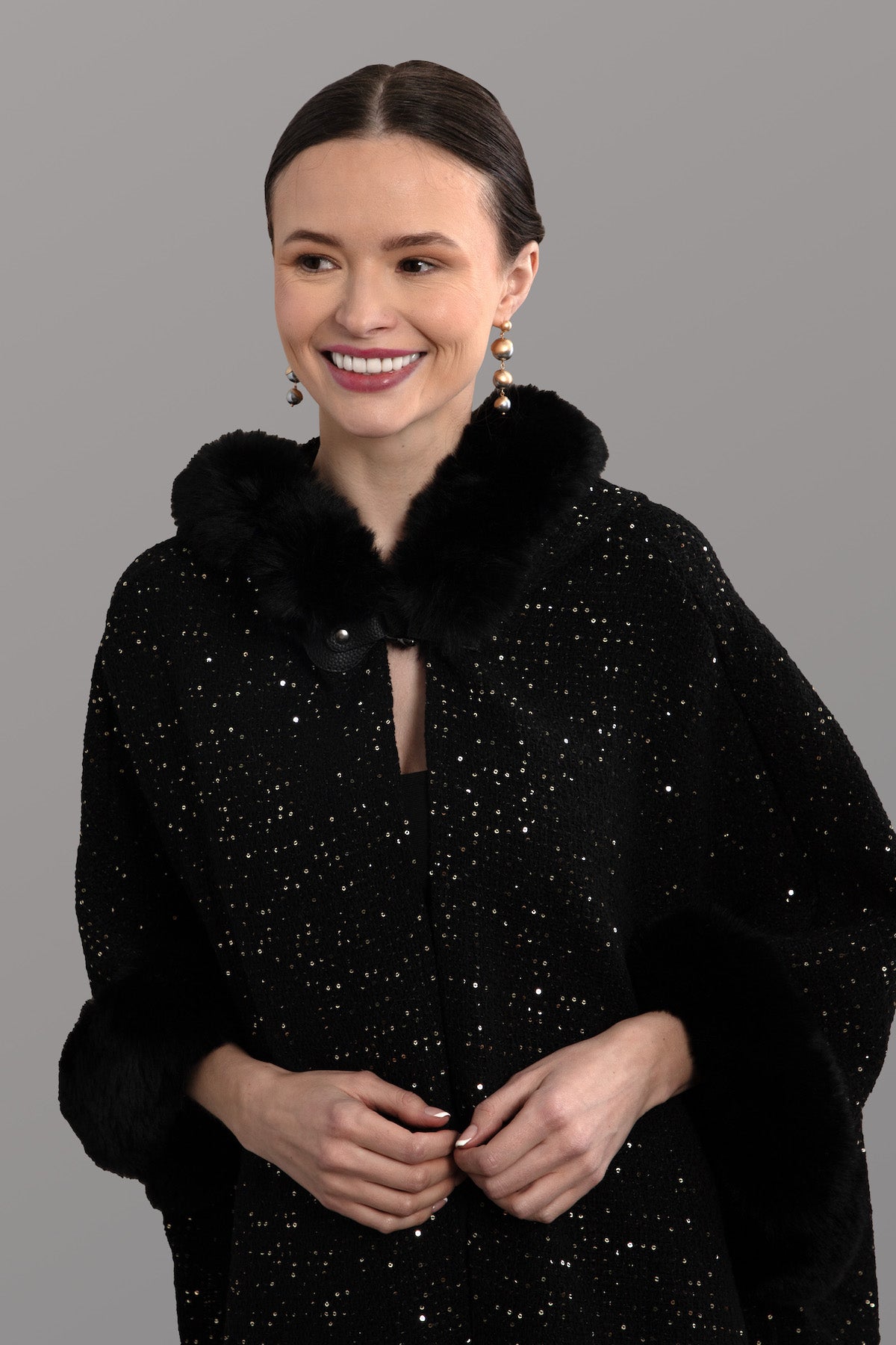 Sparkly Sequin Kimono with Faux Fur Hood - Elegant Women's Loungewear for Parties, Weddings & Special Occasions