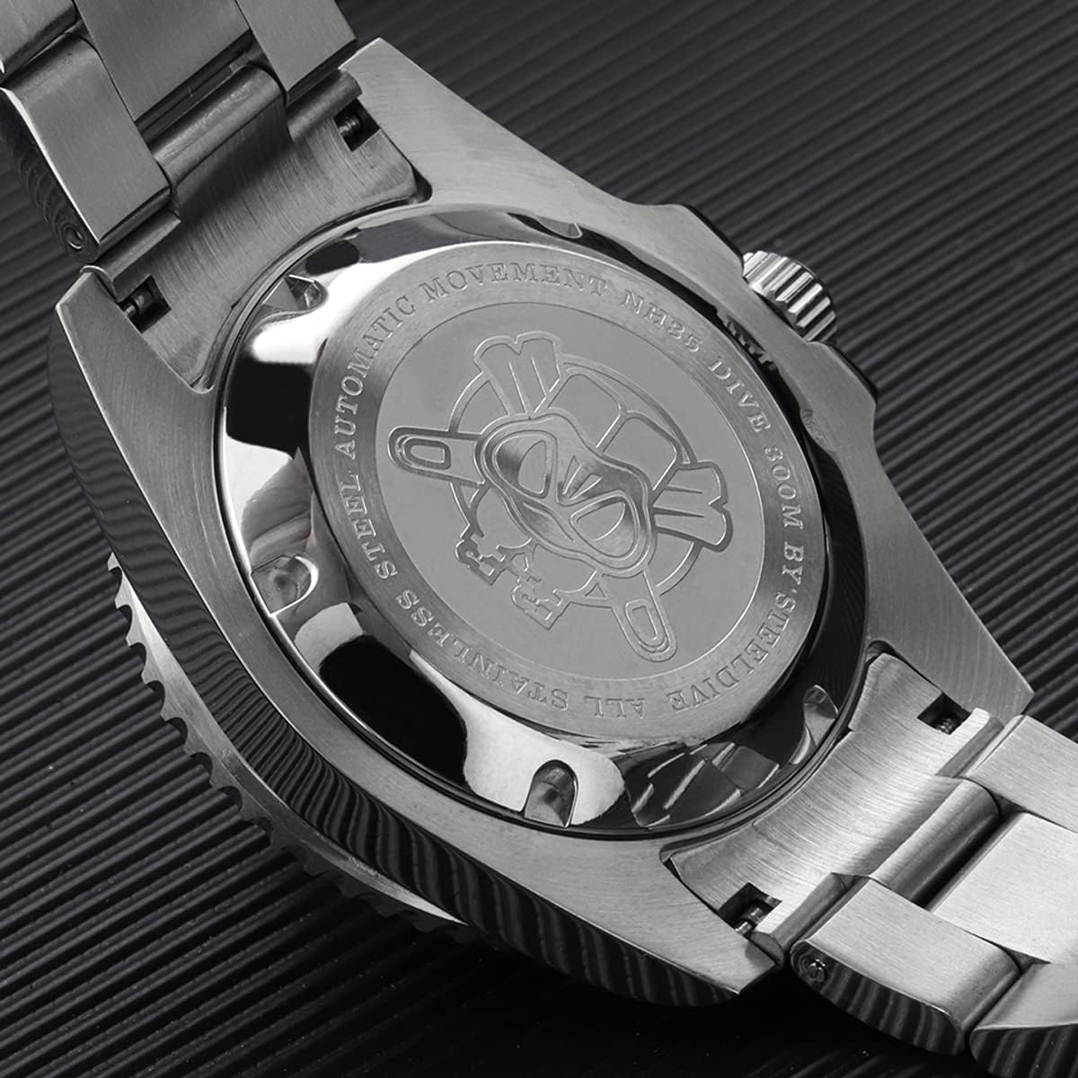 Steeldive Men's Automatic Diving Watch SD1953 - Stainless Steel Case, NH35 Movement, 300m Water Resistance - Perfect for Scuba Diving, Snorkeling & Water Sports