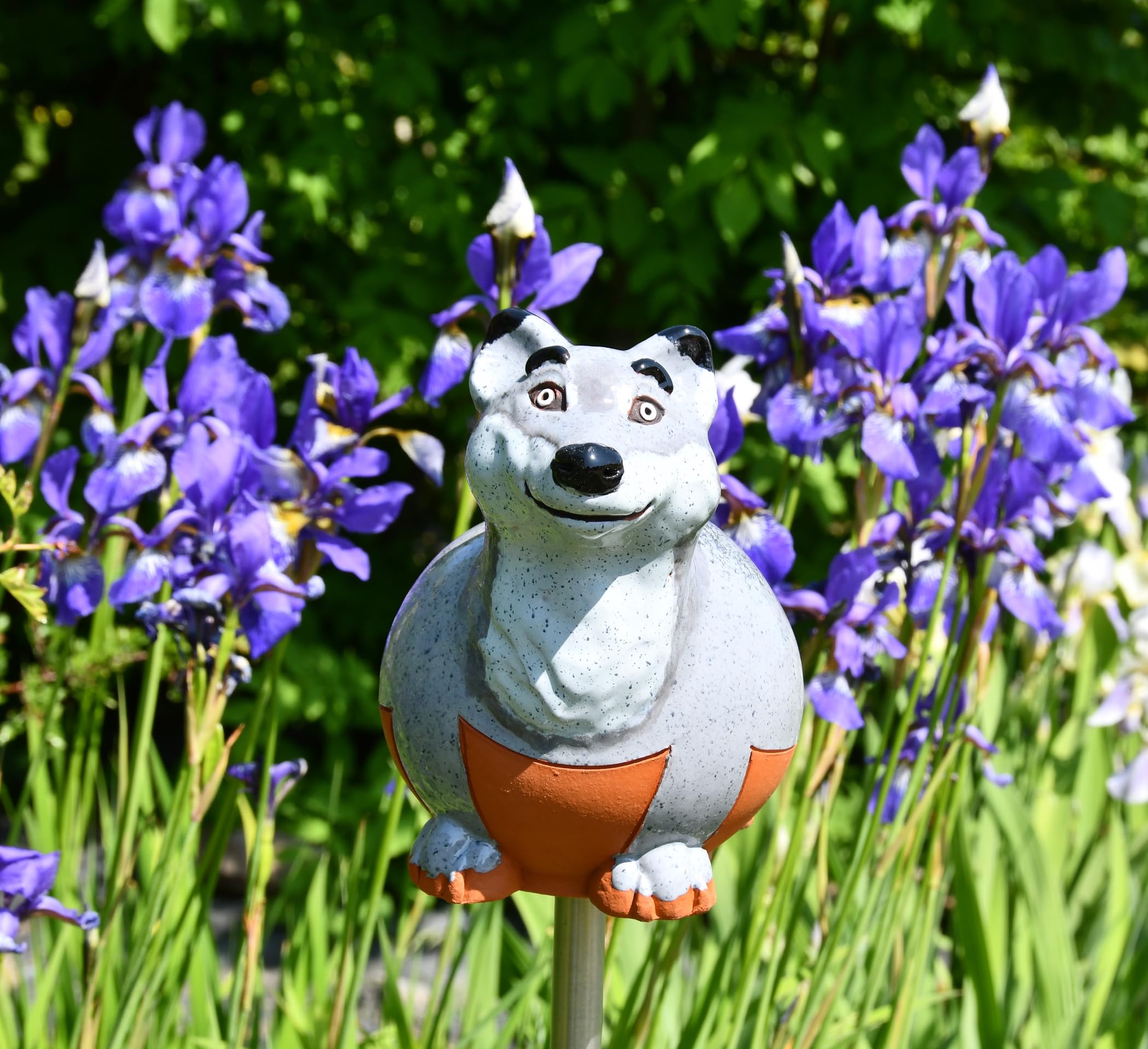 Handmade Frostproof Ceramic Wolf Lawn Stake - Unique Outdoor Garden Statue for Men & Women - Perfect Yard Decor & Gift for Garden Lovers - Ideal for Patio, Lawn & Backyard Landscaping