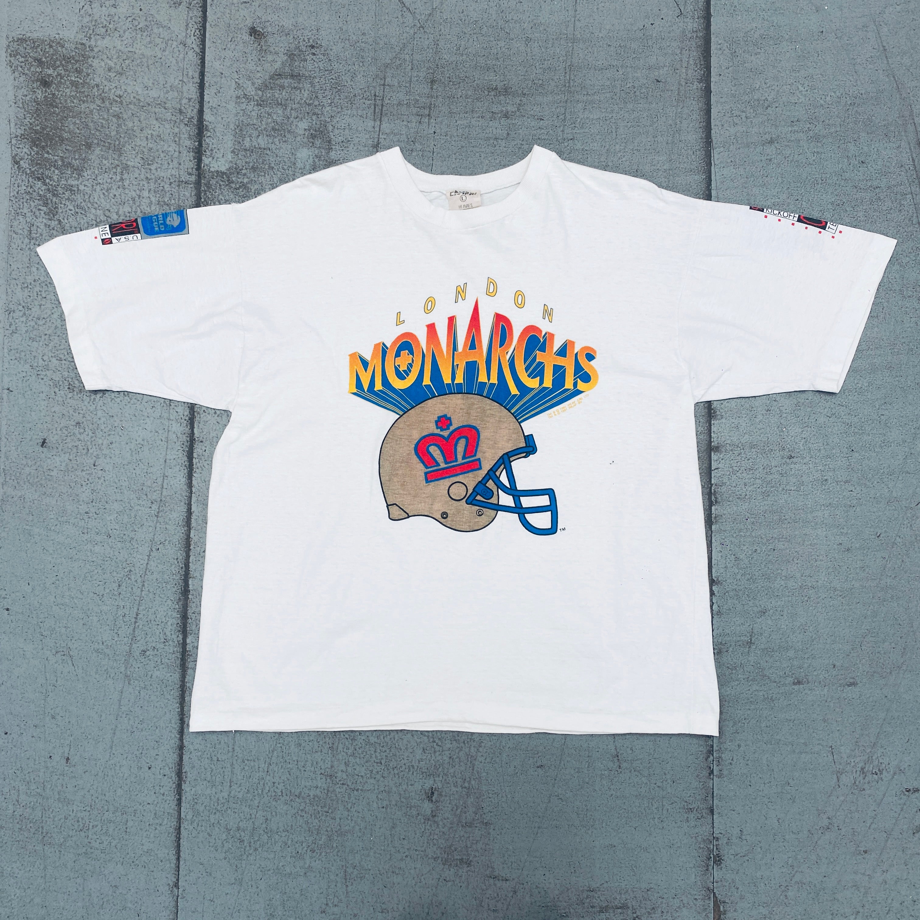 WLAF: Vintage 1991 London Monarchs Football Campri Graphic Spellout T-Shirt (Large) - Retro Sports Fan Gift & Game Day Outfit