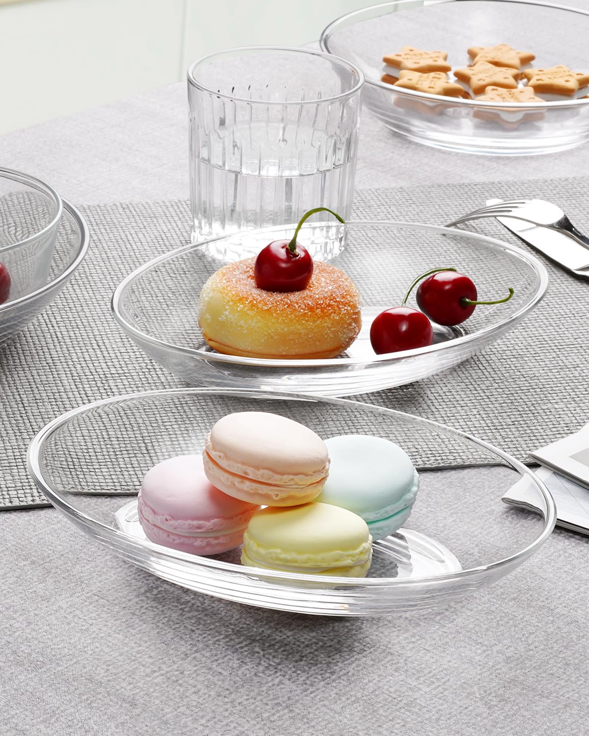 NUTRIUPS 2-Pack Small Tempered Glass Serving Plates - 7.7 x 5.5 Inch Oval Glass Appetizer Plates, Mini Salad Plates Set for Desserts, Side Dishes & Party Snacks - Perfect for Dinner Parties, Tea Time & Home Entertaining
