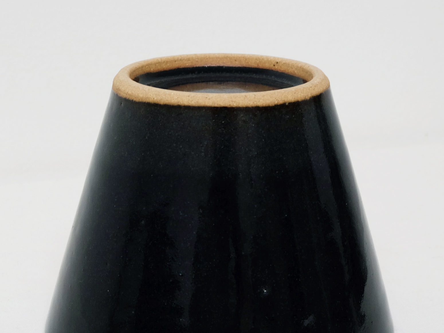Shussai Gama Medium Indigo Glaze Ceramic Bowls – Handcrafted Japanese Pottery for Soup, Salad & Rice – Perfect for Dining, Serving & Home Decor