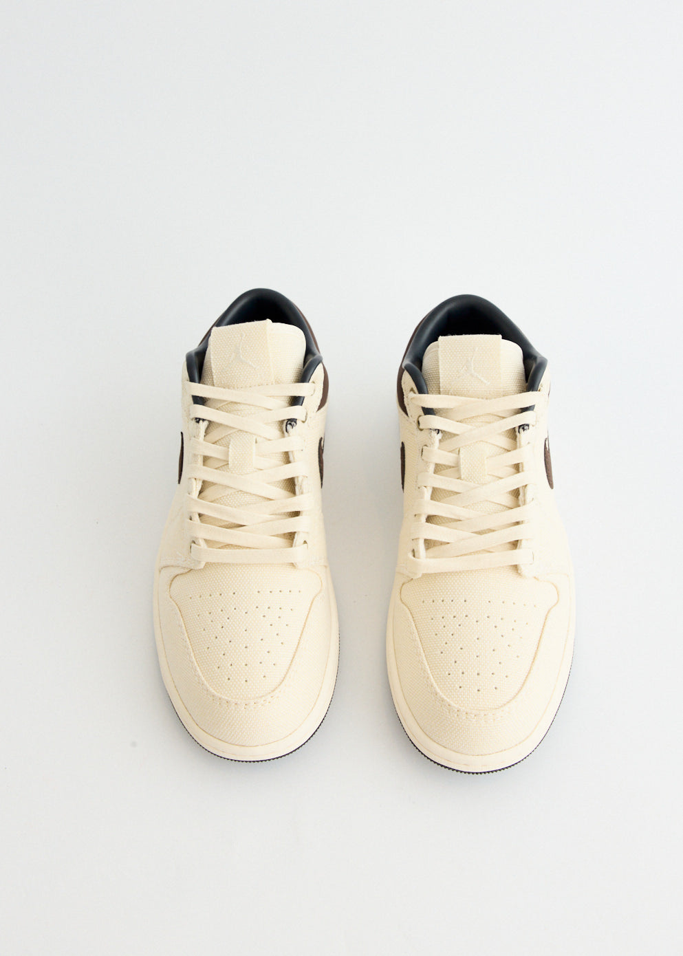 Air Jordan 1 Low Premium 'Pale Ivory' Men's Basketball Shoes - Retro Style Sneakers for Casual Wear & Street Fashion