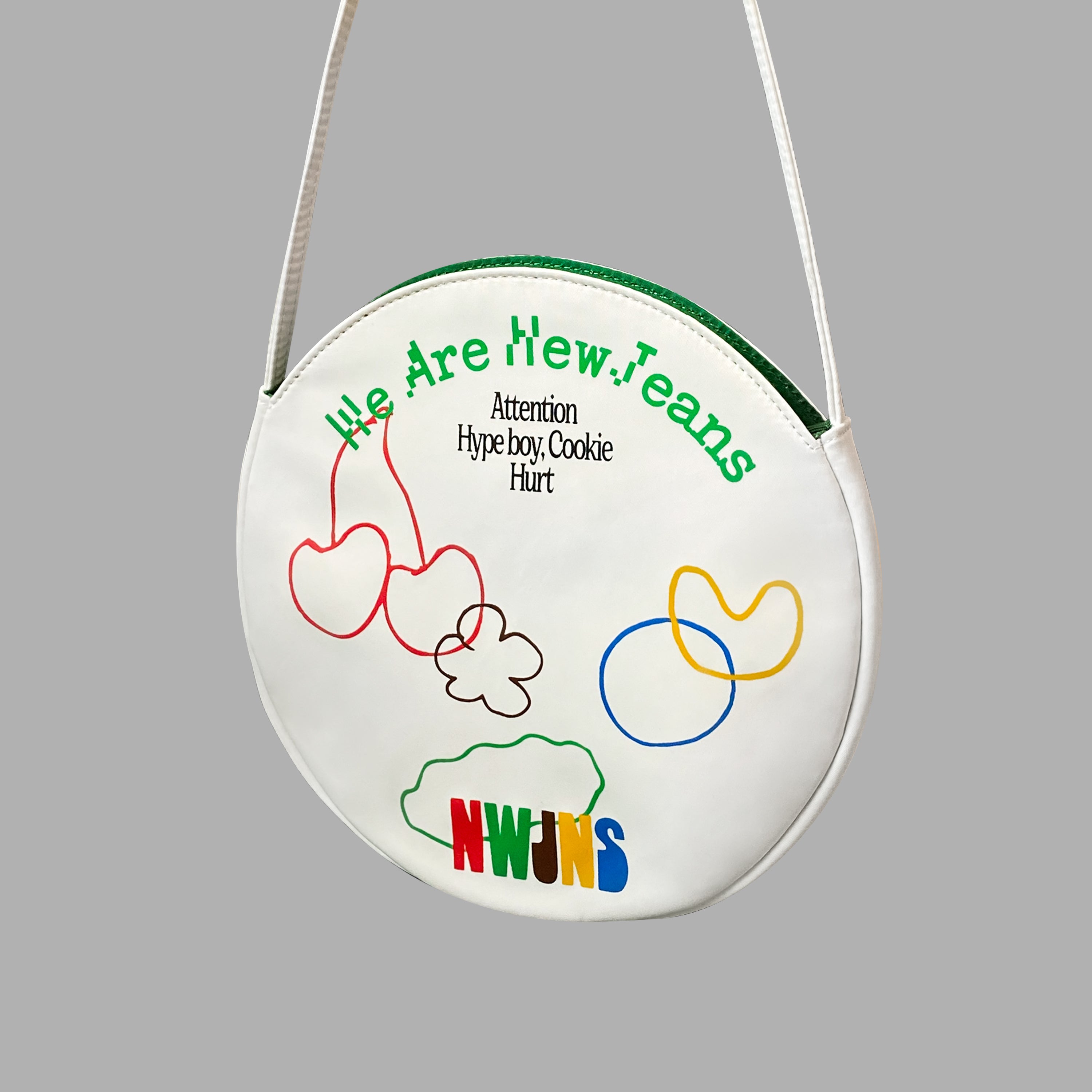 NewJeans 1st EP Album 'New Jeans' (Bag) - Kpop Merchandise for Fans, Collectors & Music Lovers - Perfect for Gifts, Concerts & Display