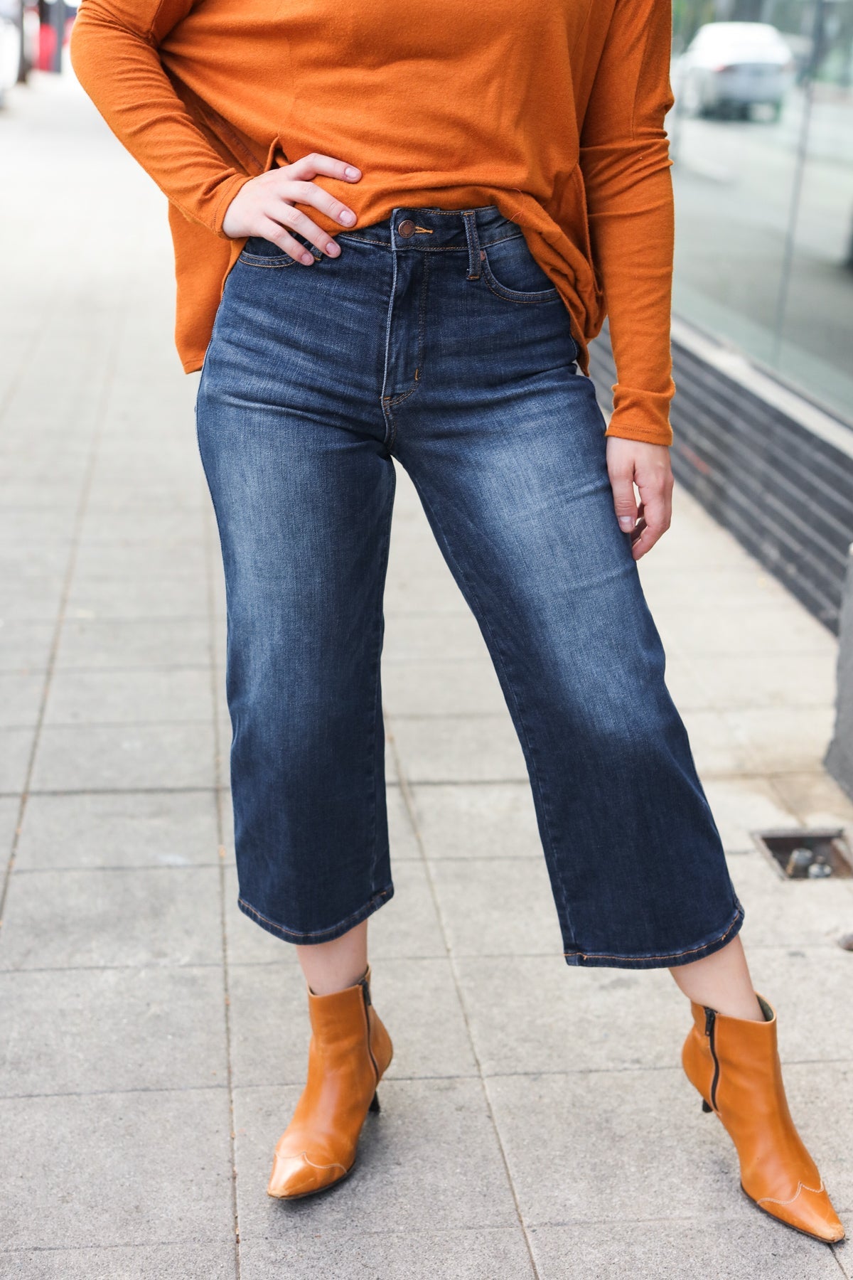Judy Blue Women's Dark Wash Mid Rise Cropped Wide Leg Jeans - Comfortable Stretch Denim for Casual Wear & Everyday Outfits