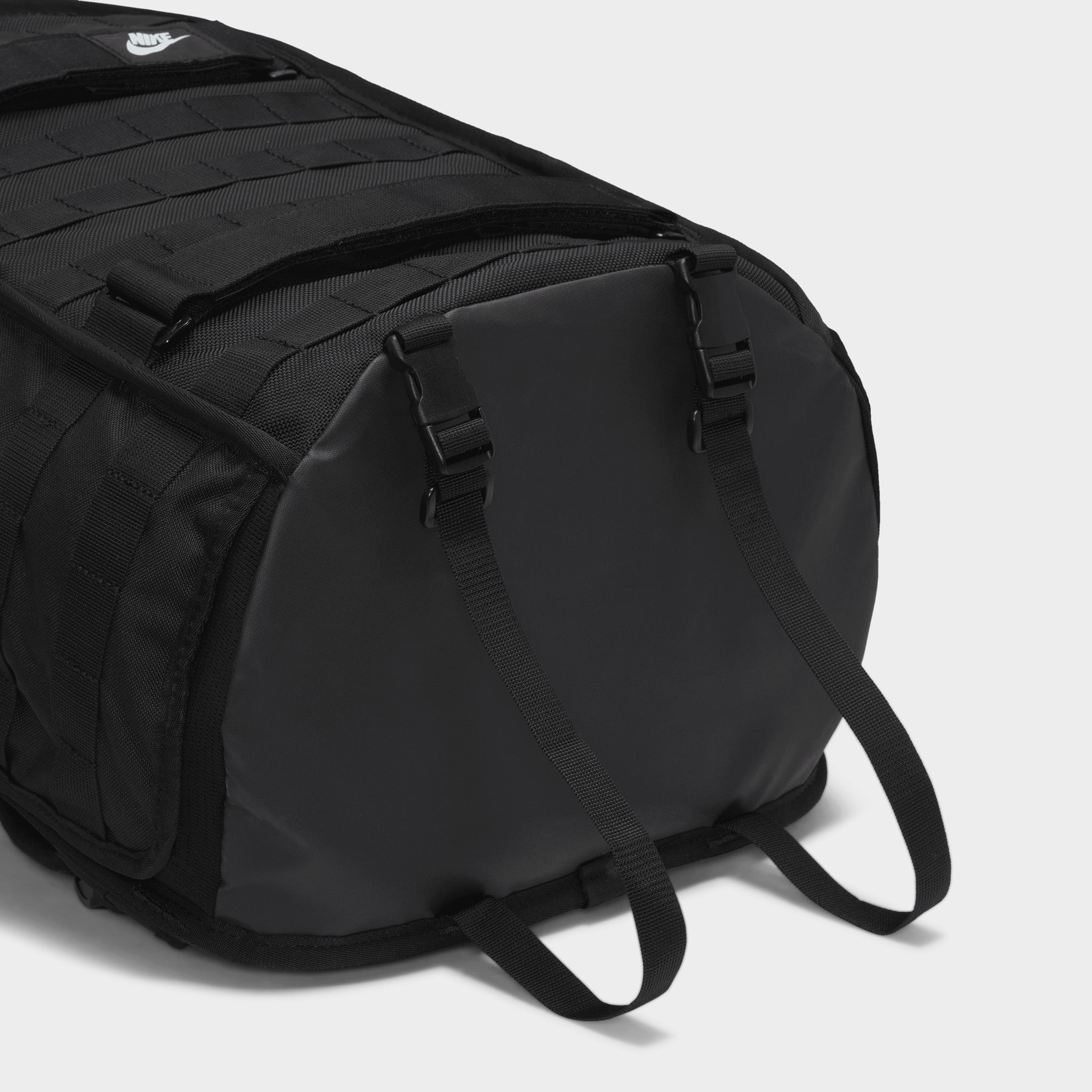 Nike Sportswear RPM Backpack 26L - Water-Resistant Black & White College Backpack for Men & Women - Perfect for School, Travel, Gym & Outdoor Activities