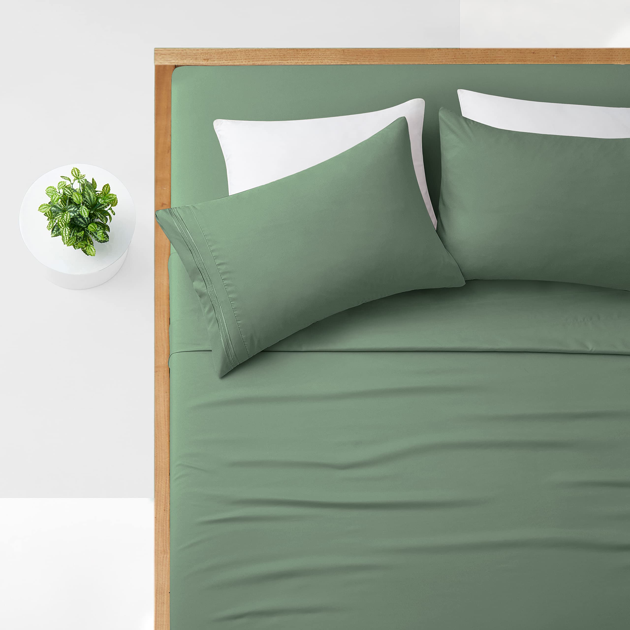 Luxury 1800 Thread Count Microfiber Deep Pocket Full Size Sheets Set - 4 Piece Bedding with Pillowcases for 10-16
