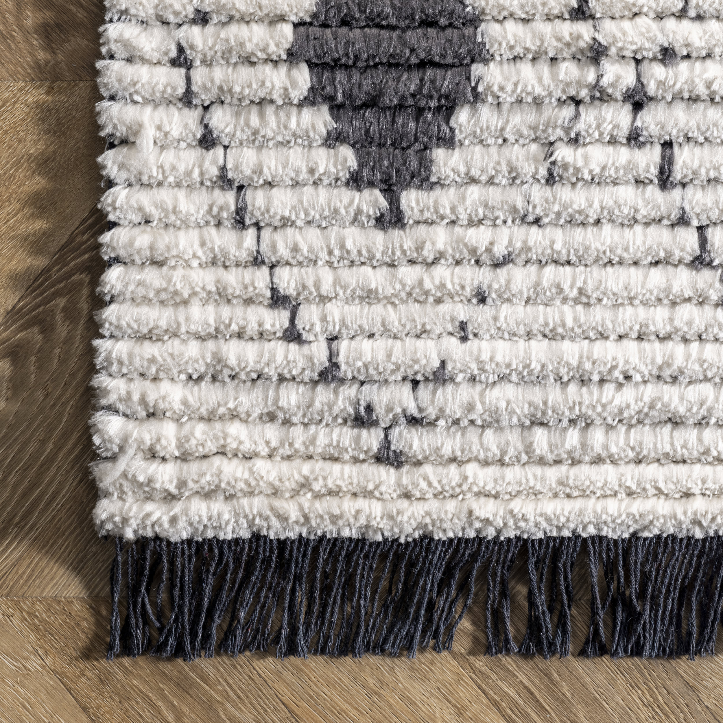 Harlequin Trellis Tasseled Area Rug - Beige Bohemian Style Floor Mat for Living Room, Bedroom, or Nursery Decor