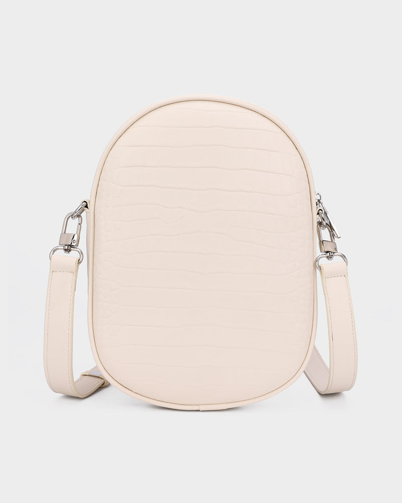 Stylish White Baseball Cap Design Bag - Perfect for Sports, Travel & Everyday Use